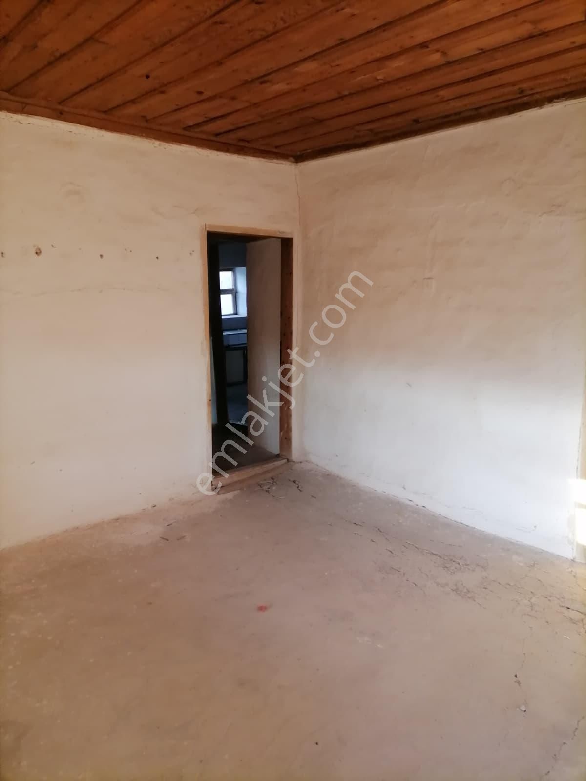 Korkuteli Yeltende 623 M2 Arsası Ve Eski Köy Evi Merkezi Konumm - Görsel 6