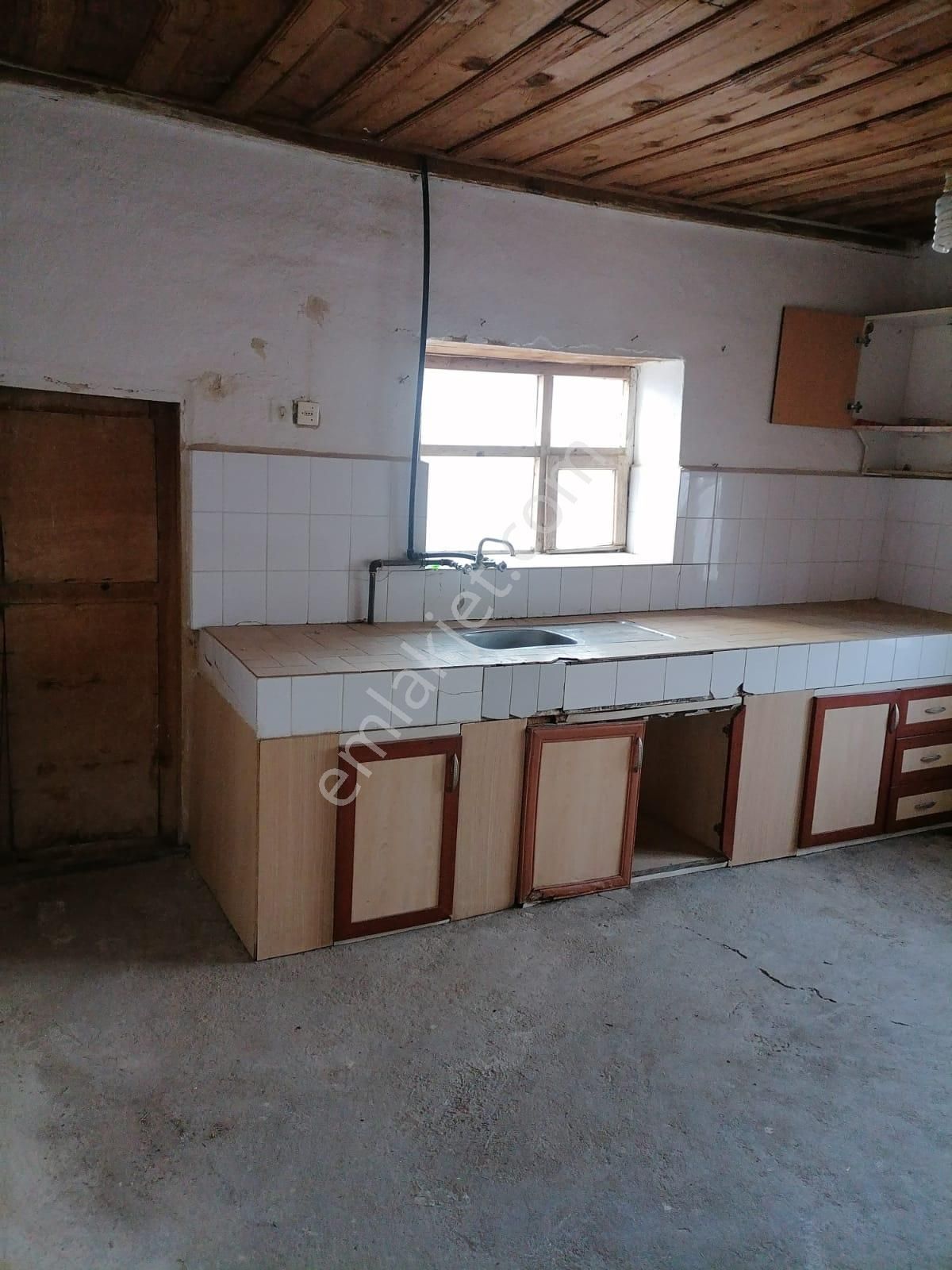 Korkuteli Yeltende 623 M2 Arsası Ve Eski Köy Evi Merkezi Konumm - Görsel 13