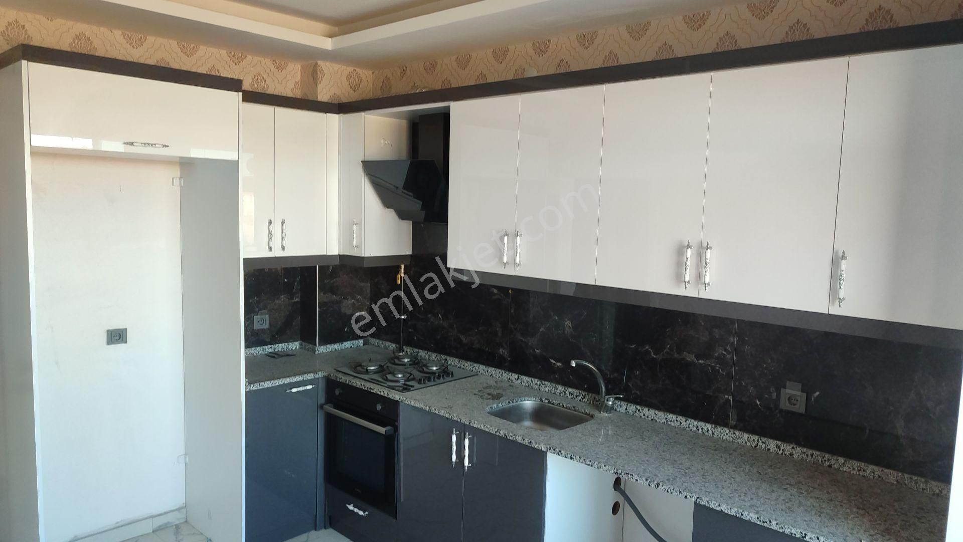 Konya Meram Alakova Mahallesinde İskanlı 2. Kat - Görsel 9