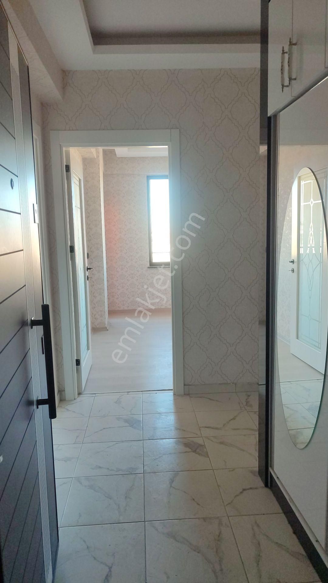 Konya Meram Alakova Mahallesinde İskanlı 2. Kat