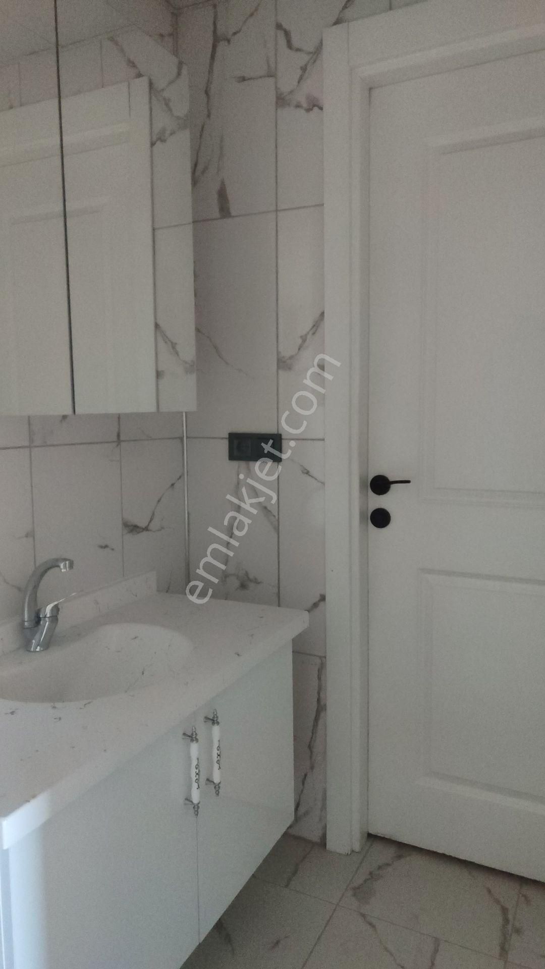 Konya Meram Alakova Mahallesinde İskanlı 2. Kat - Görsel 12