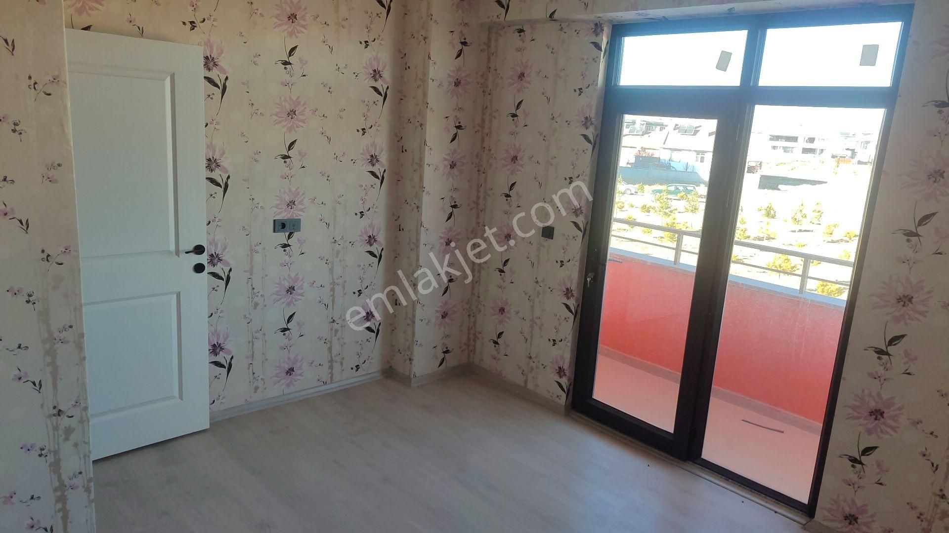 Konya Meram Alakova Mahallesinde İskanlı 2. Kat - Görsel 3