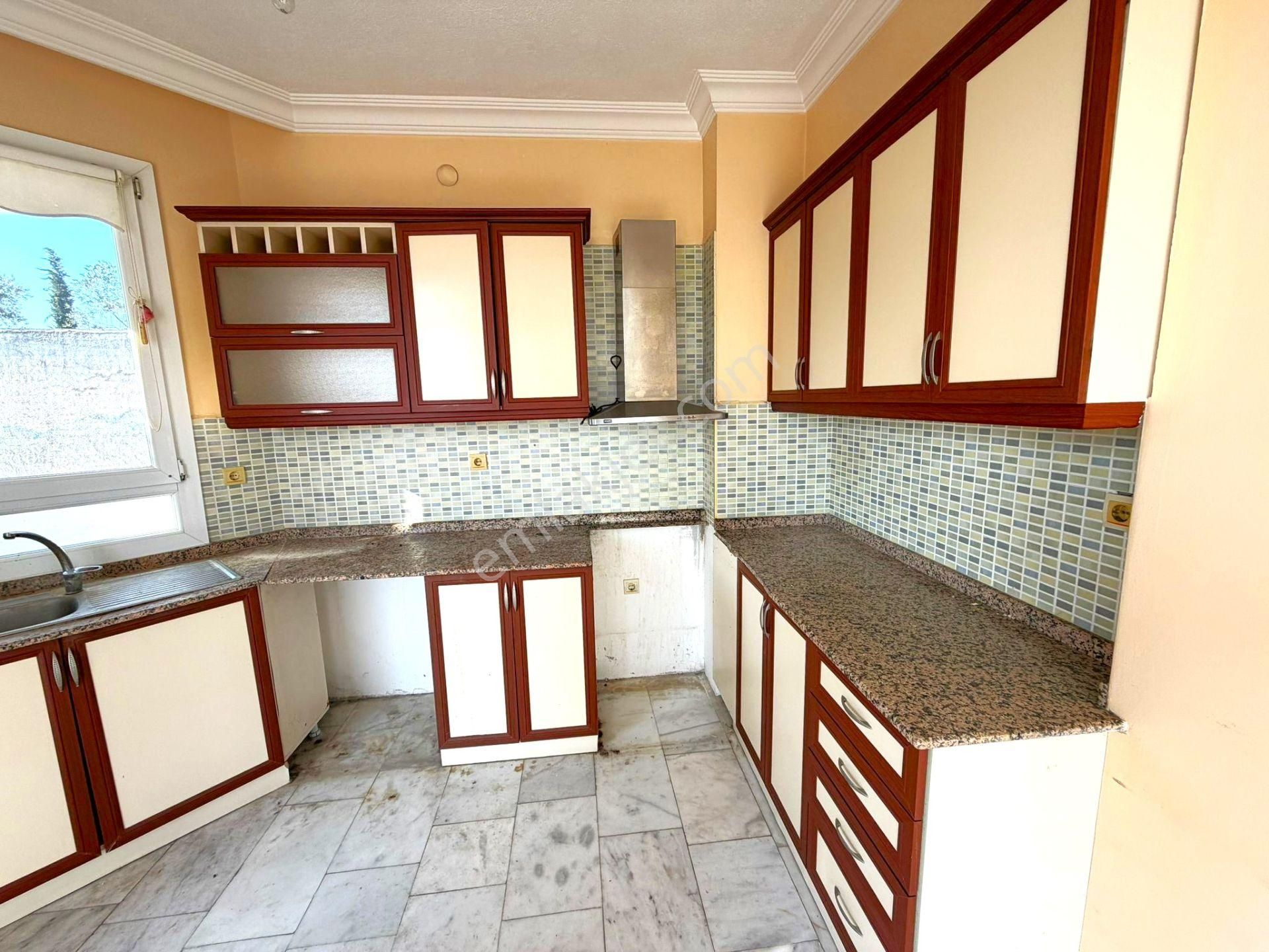 Kuşadası Kadınlar Denizinde 7+2 Fourleks Satılık Villa Fırsat İlan - Görsel 11