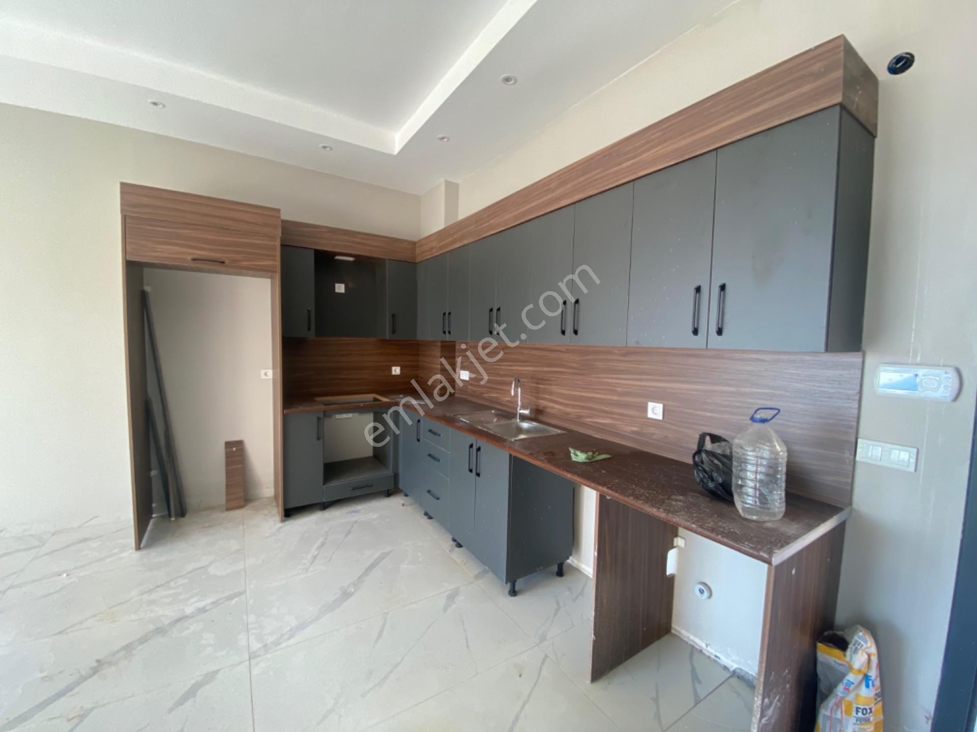 Alanya Tepe Mahallesinde Satılık Villa Ve Arsası - Görsel 2