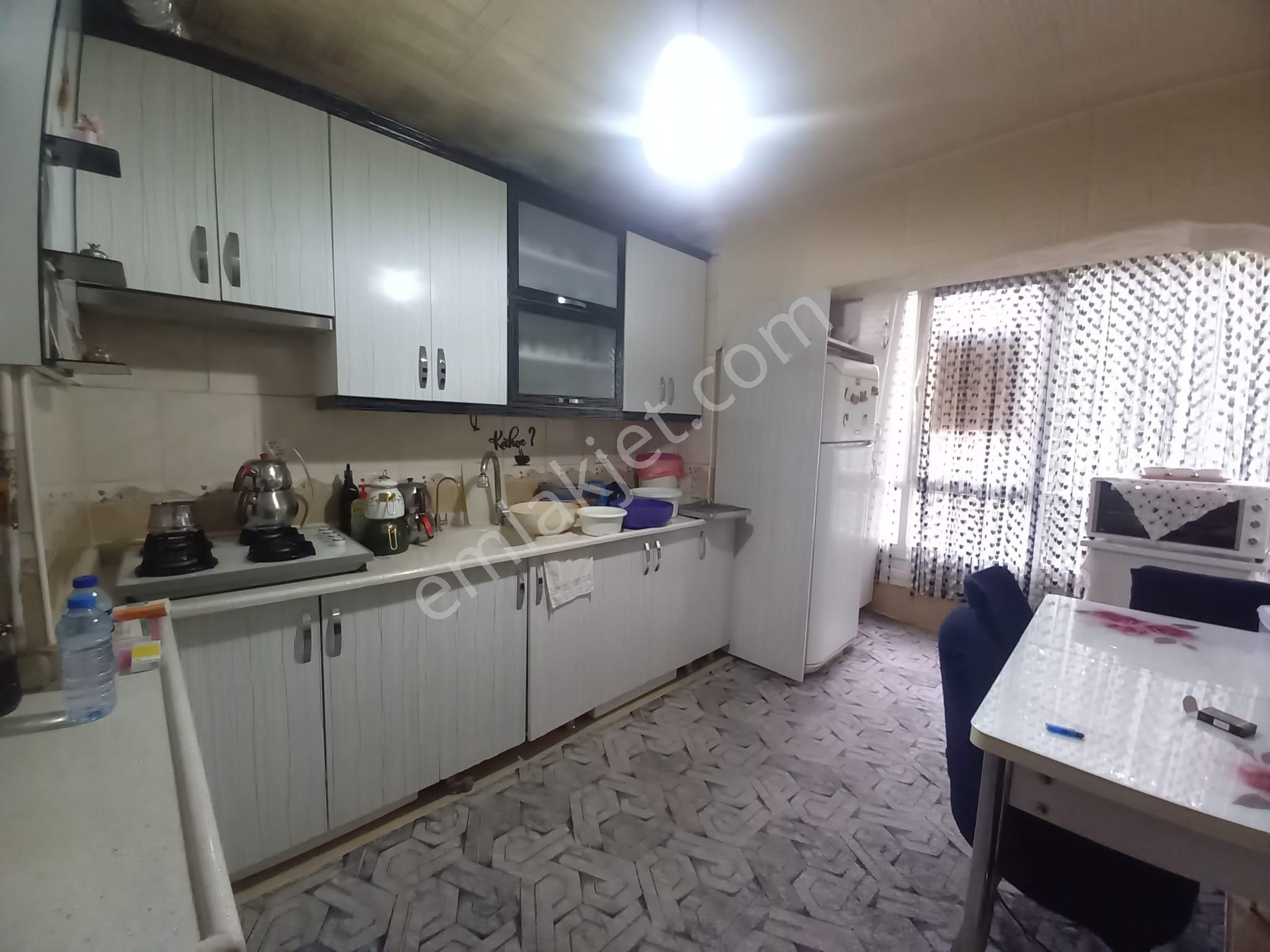 Koza Emlak'tan Akşemsettin Mahalesin'de Salon Bağımsız Katta 3+1 Satılık Daire - Görsel 2