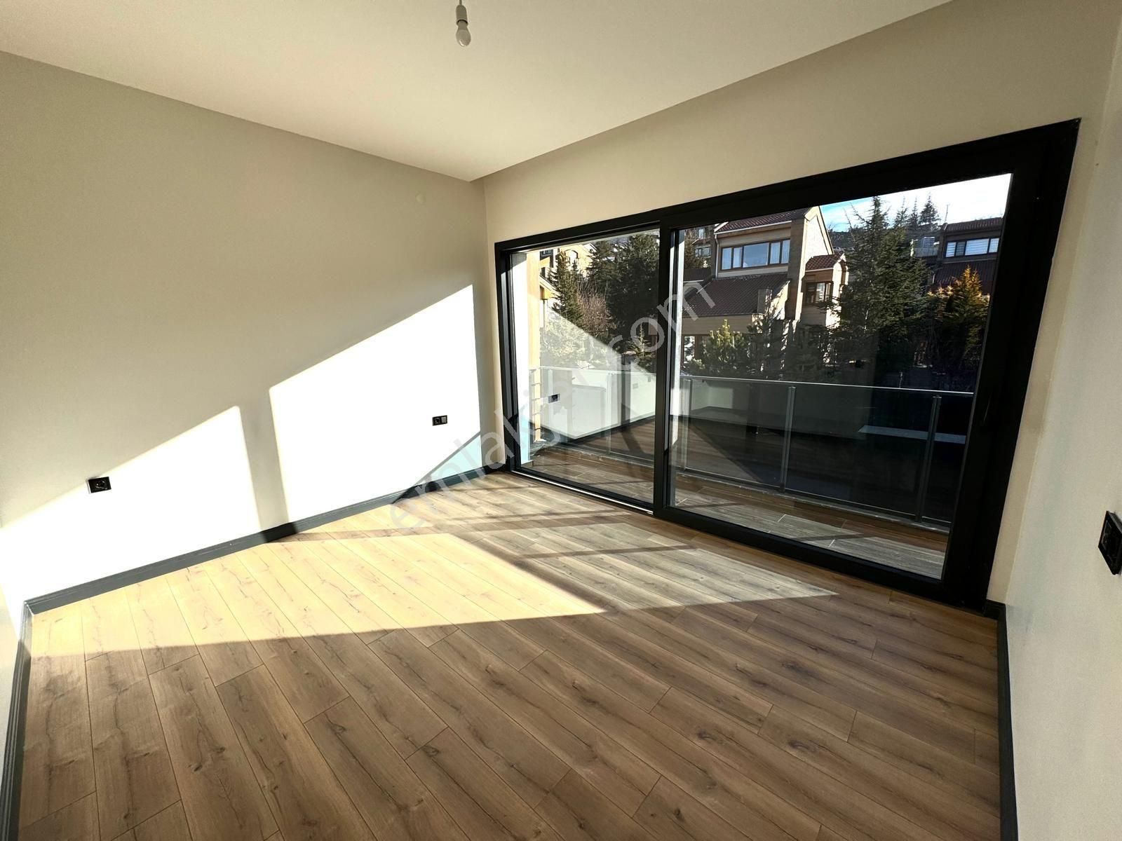 Fatma Ülken Gayrimenkulden Erenköyde 5+1 Satılık Villa - Görsel 11