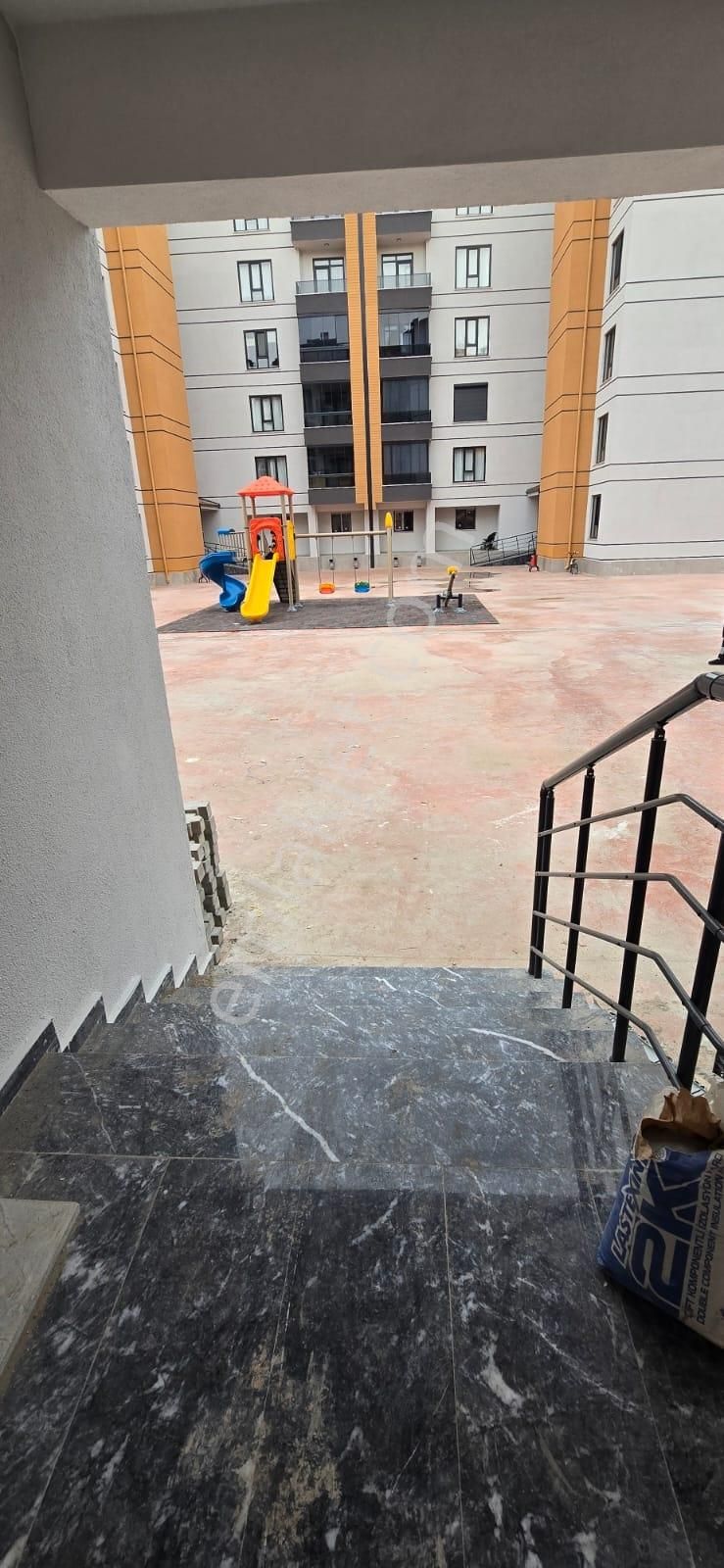 A.hamdi Göğüş'te 3+1 Net 115 M² Lüx Arakat Daire - Görsel 20