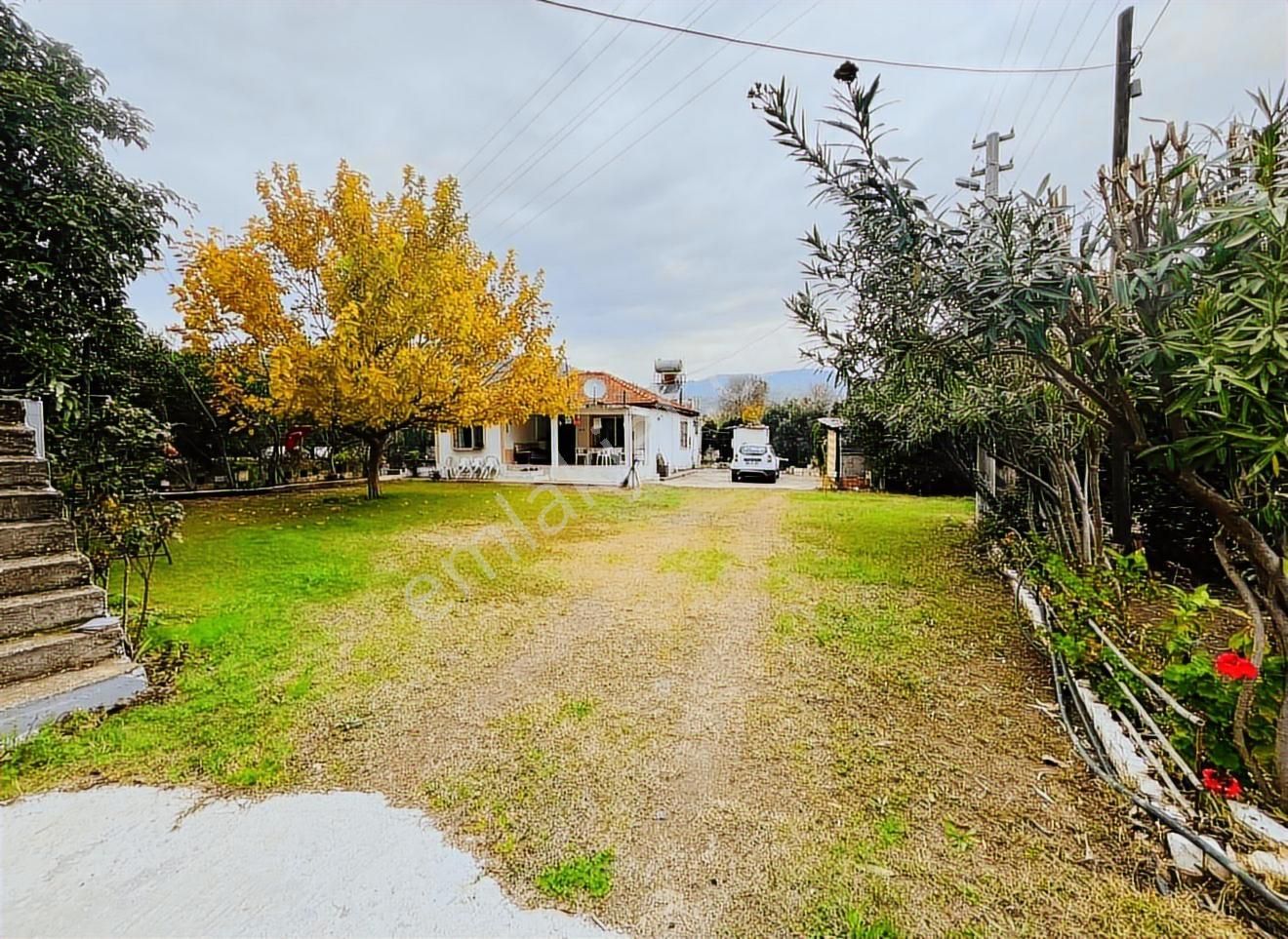 Fethiye Yanıklarda Satılık Arazi Ve İki Adet Ev