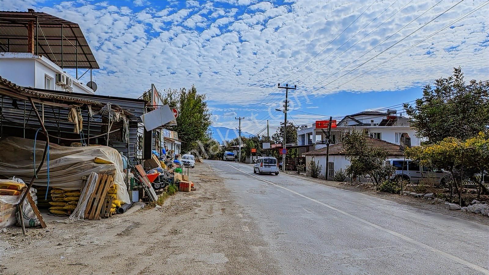 Seydikemer Güneşli De Satılık 2.295 M2 Arazi - Görsel 2