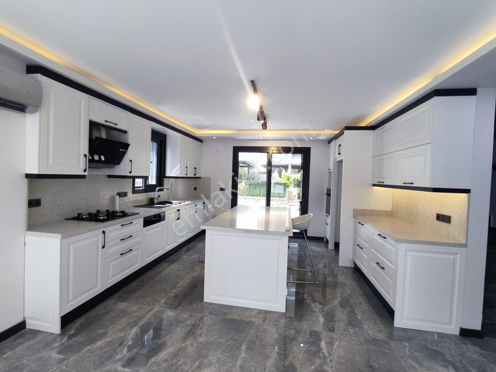 Akbük Merkezde Satılık 4+1 Bağımsız Müstakil Villa - Görsel 30