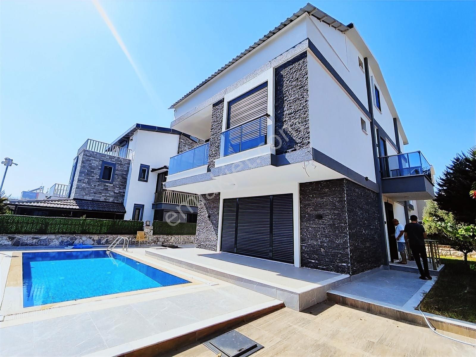 Akbük Merkezde Satılık 4+1 Bağımsız Müstakil Villa - Görsel 31