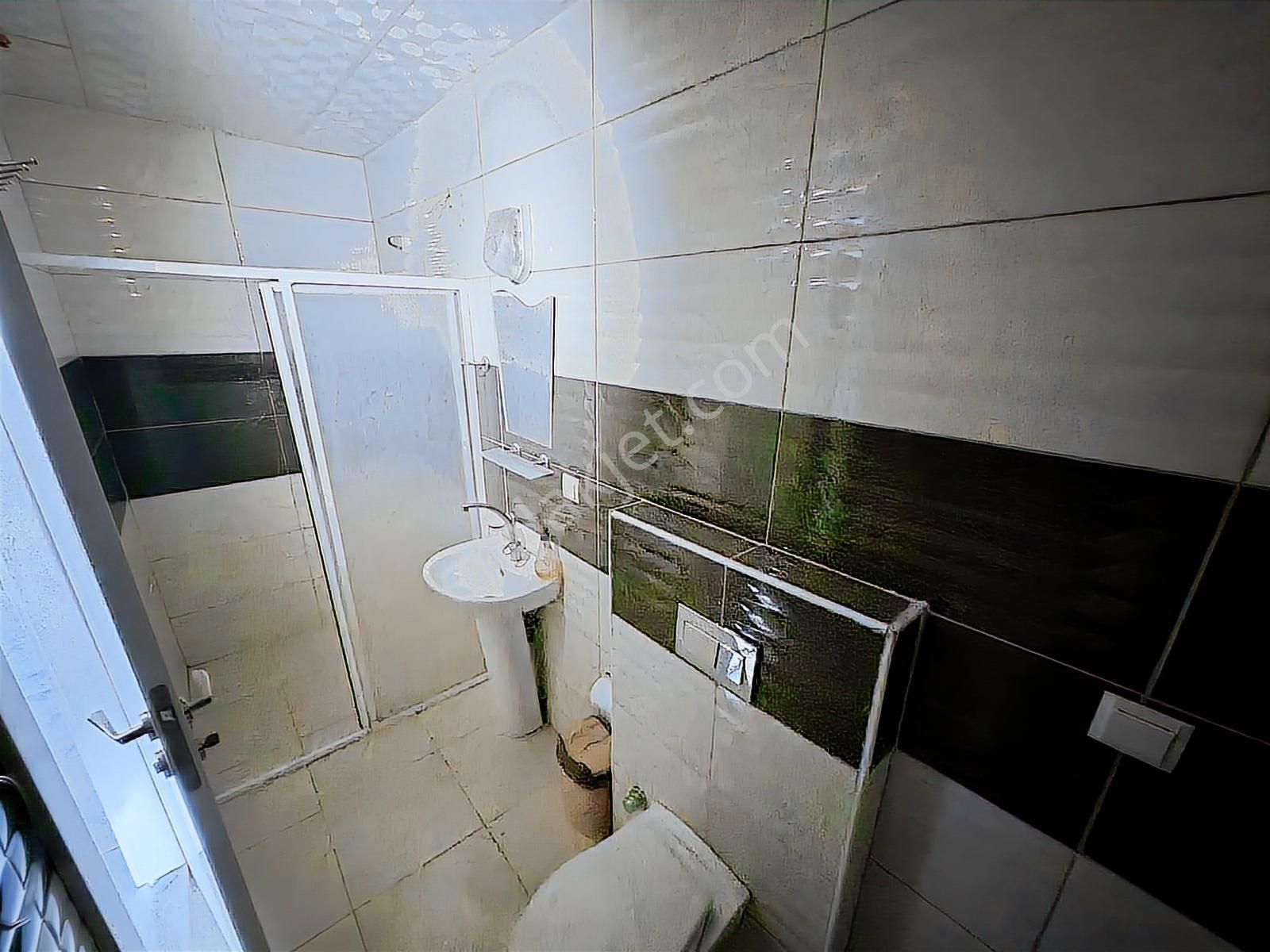 Üçgen Mahallesi Katta 3+1 Tramvay Yakını Asansörlü Satılık Daire - Görsel 28