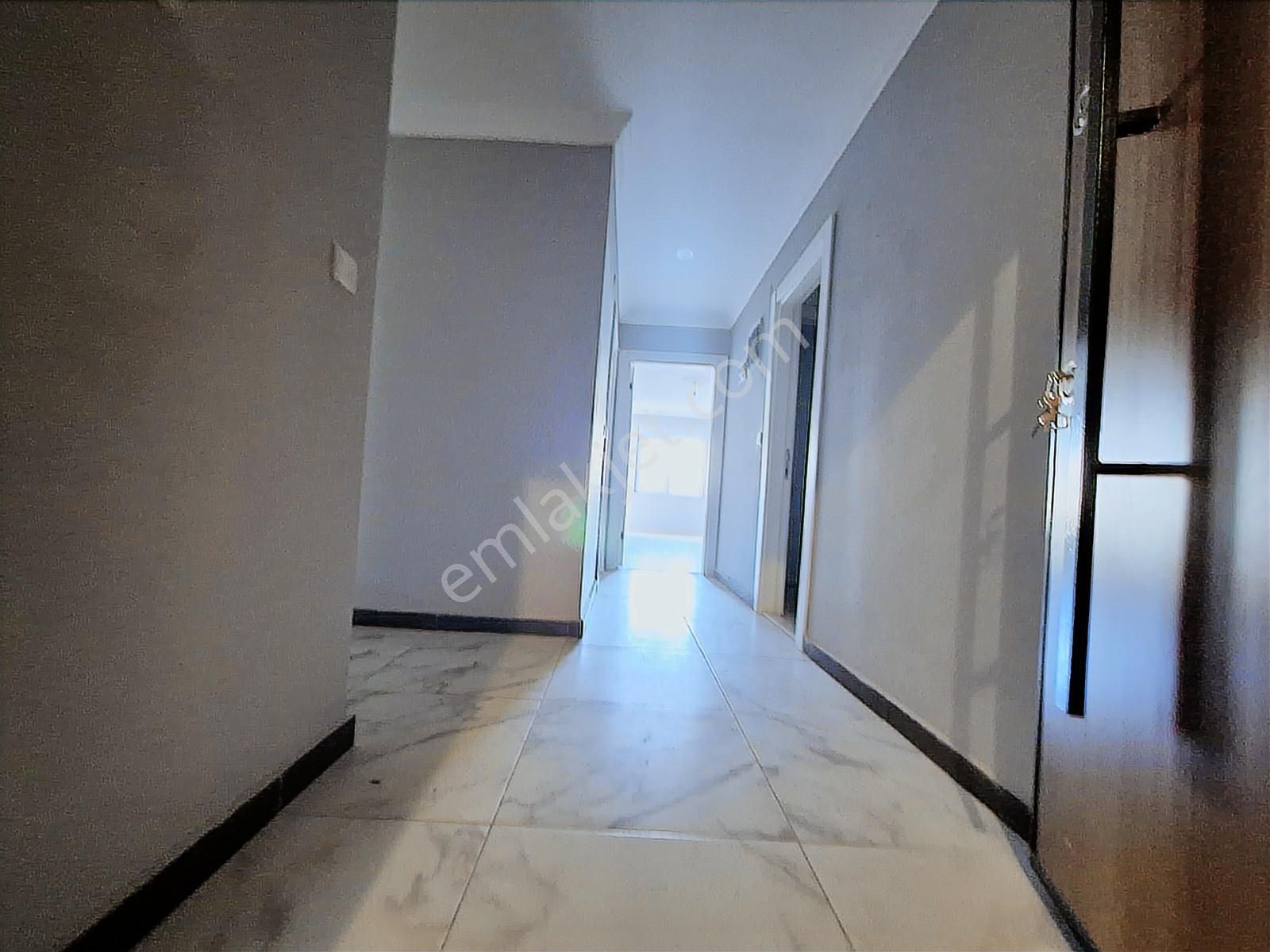 Üçgen Mahallesi Katta 3+1 Tramvay Yakını Asansörlü Satılık Daire - Görsel 20