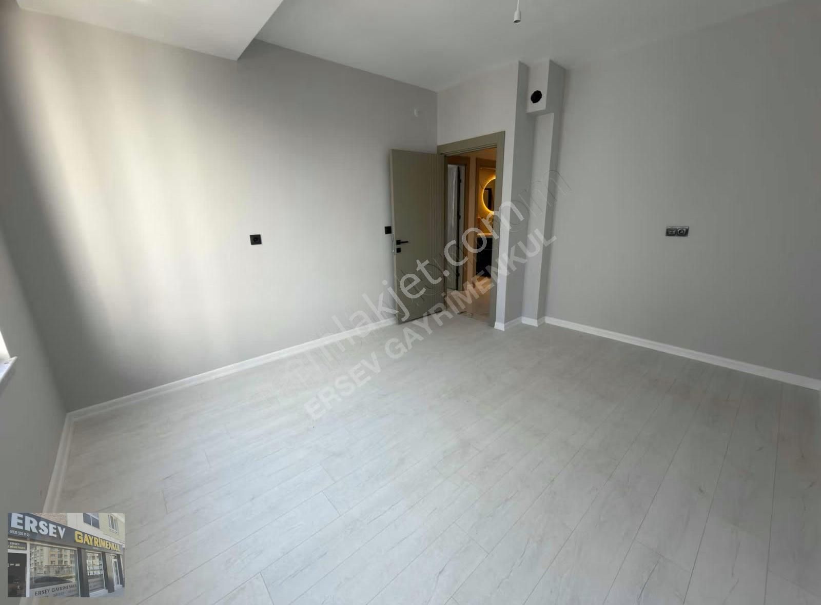 Ersev'den Çamlıca Mah 3+1 Satılık Giyinme Odalı Ultra Lüks Daire - Görsel 19