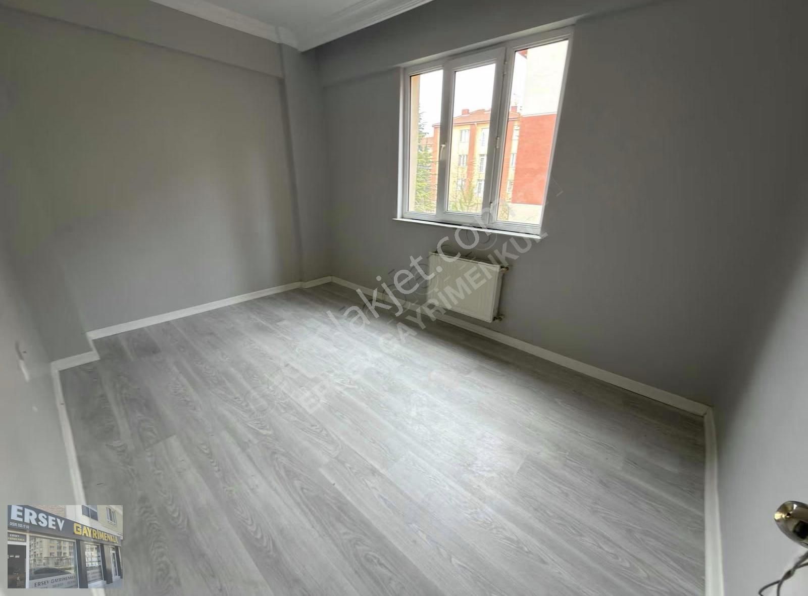 Ersev'den Çamlıca Çaykent Sitesinde Arakat Kiralık 3+1 - Görsel 23