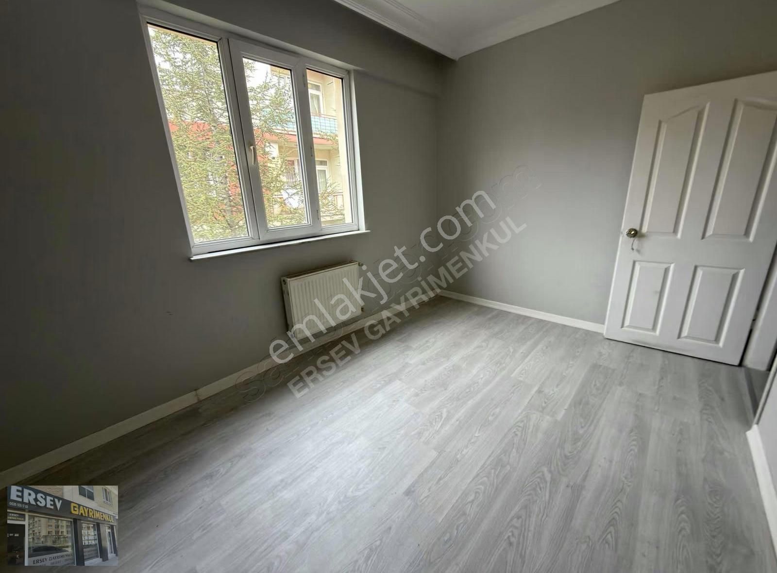 Ersev'den Çamlıca Çaykent Sitesinde Arakat Kiralık 3+1 - Görsel 12