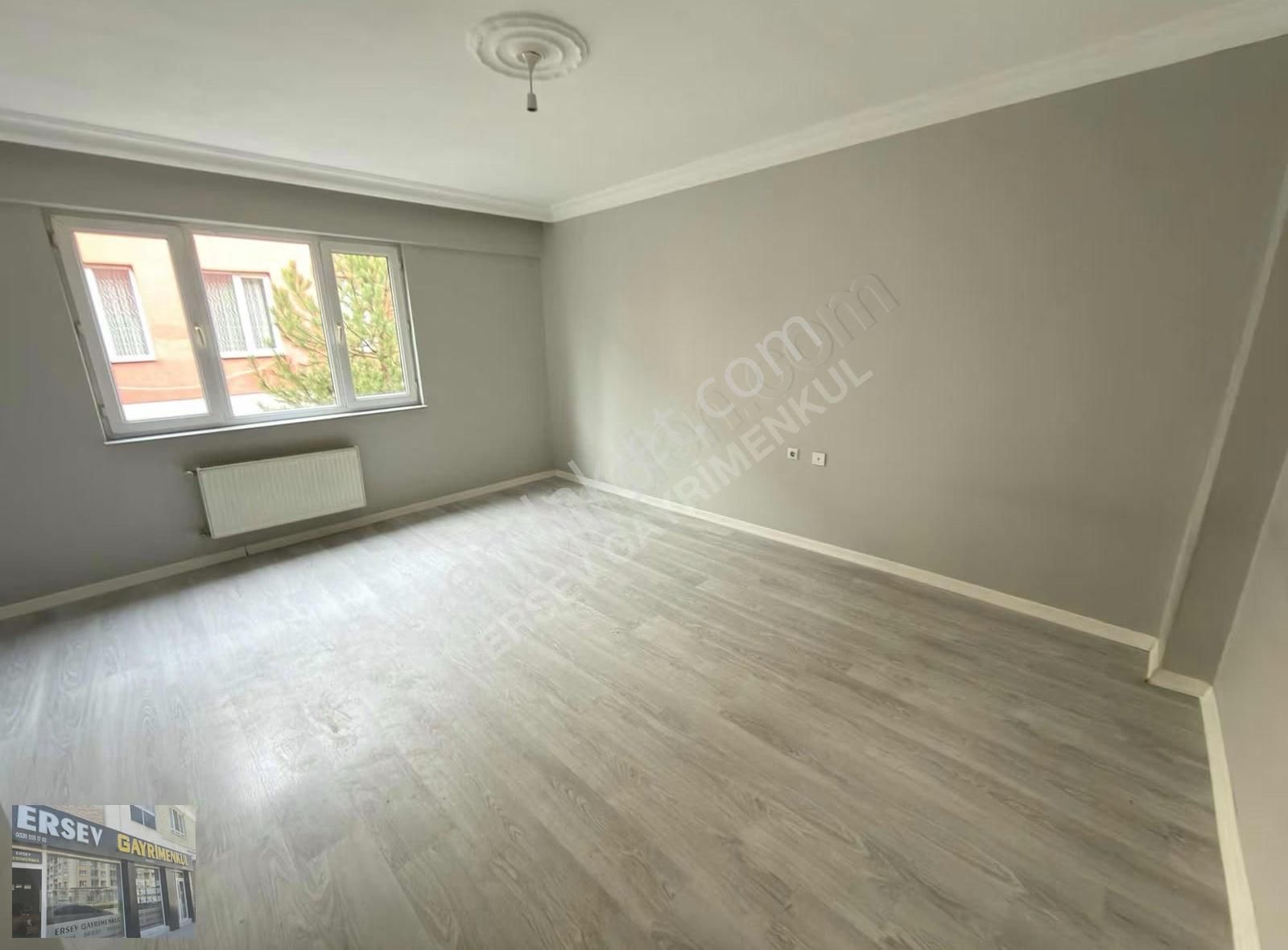 Ersev'den Çamlıca Çaykent Sitesinde Arakat Kiralık 3+1