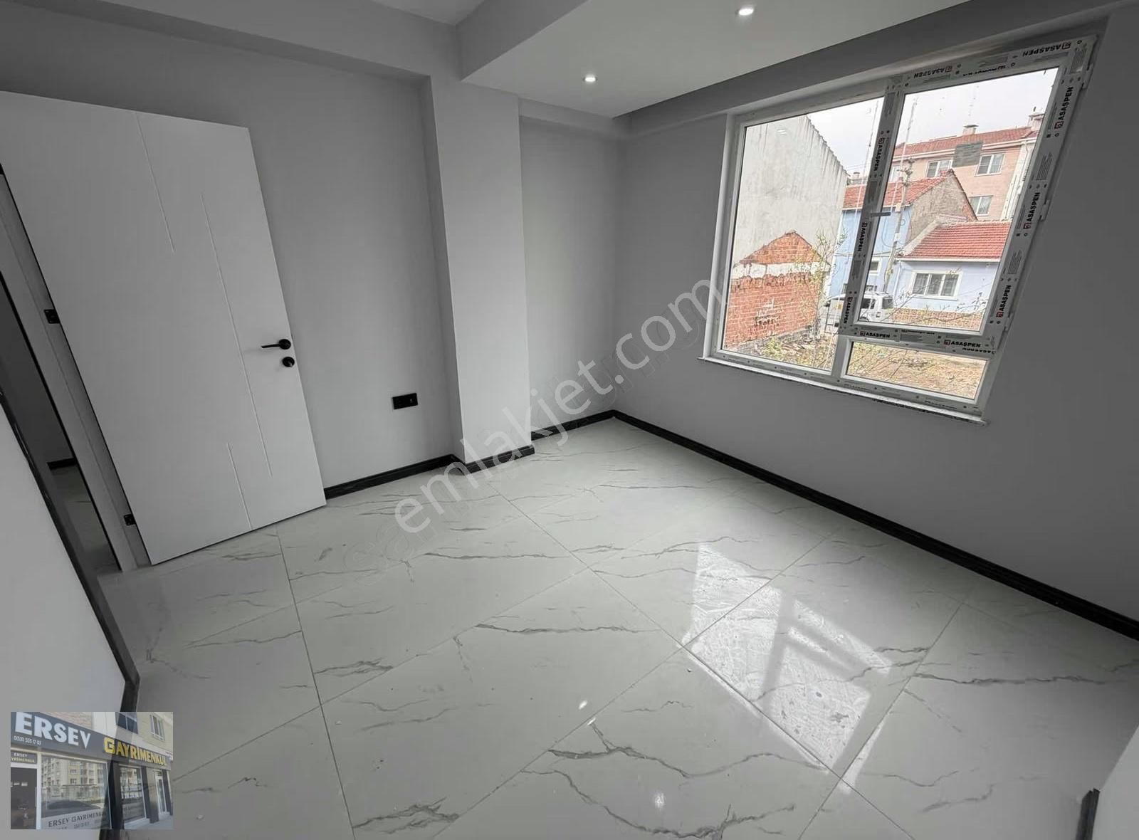 Ersev'den Çamlıca Merkezi Konumda 128 M2 3+1 - Görsel 15