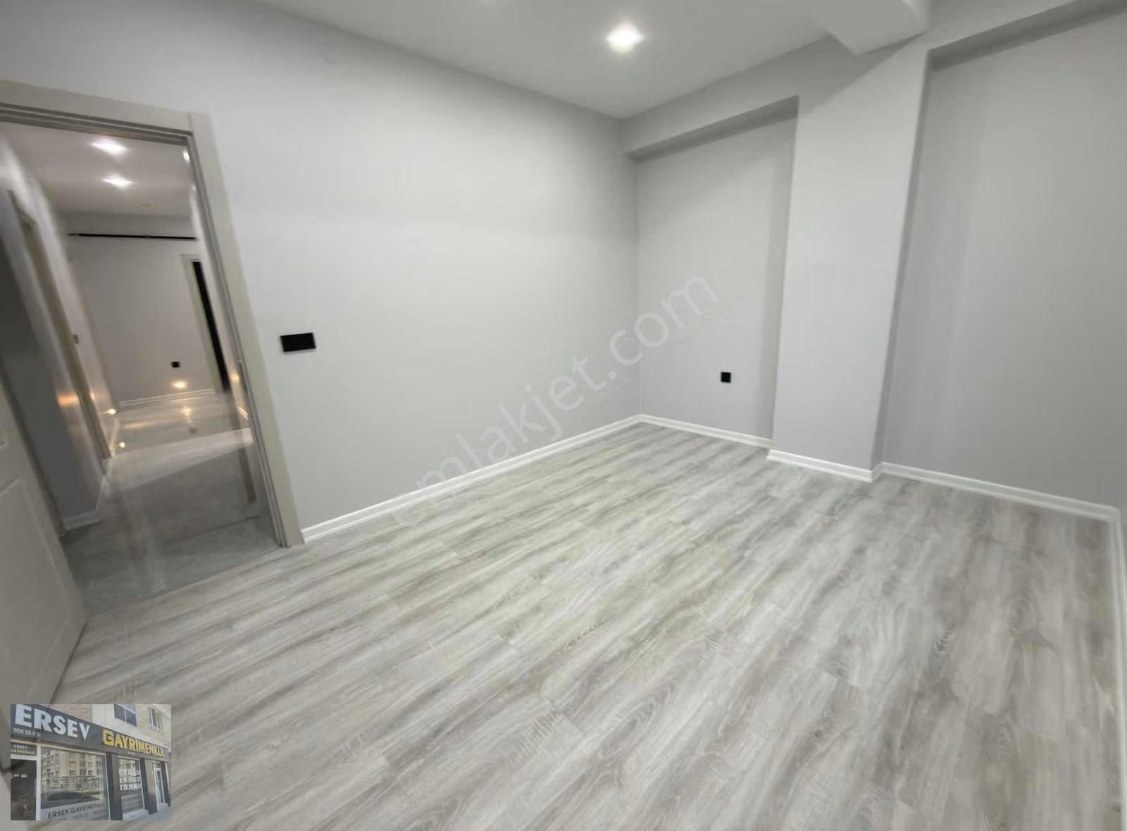 Ersev'den Tombakzade Birlik Caddesi Yakını 185 M2 4+1 - Görsel 26