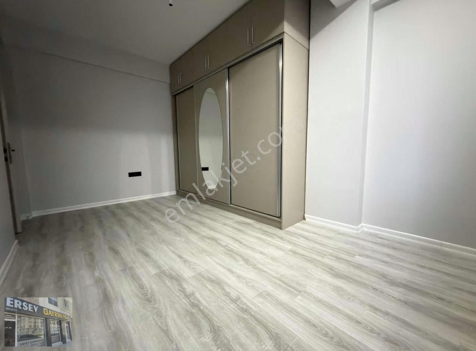 Ersev'den Tombakzade Birlik Caddesi Yakını 185 M2 4+1 - Görsel 24