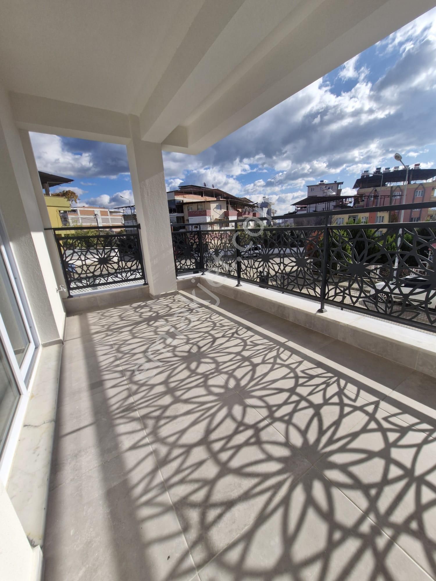 3+1 Yerden Isıtmalı Satılık Daire - Görsel 24