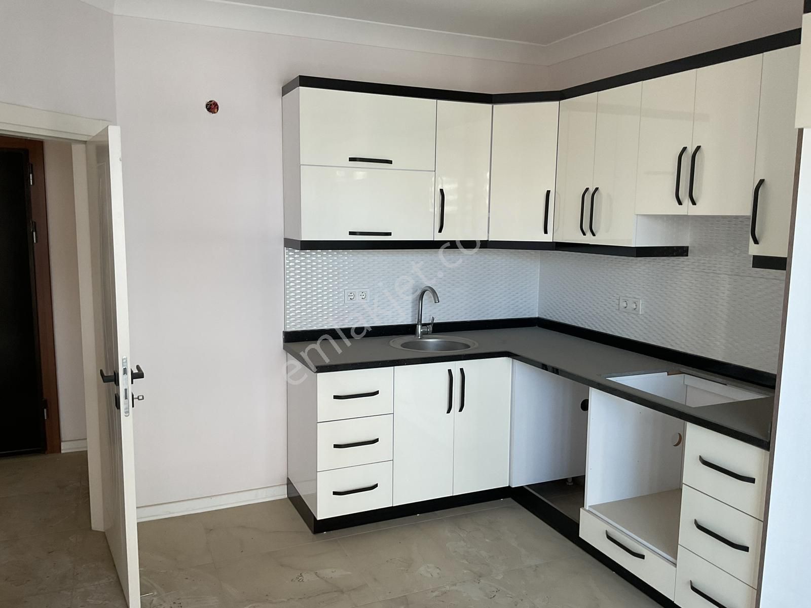 Antalya Alanya Mahmutlar Mahallesinde 3+1 Duplex Daire - Görsel 2