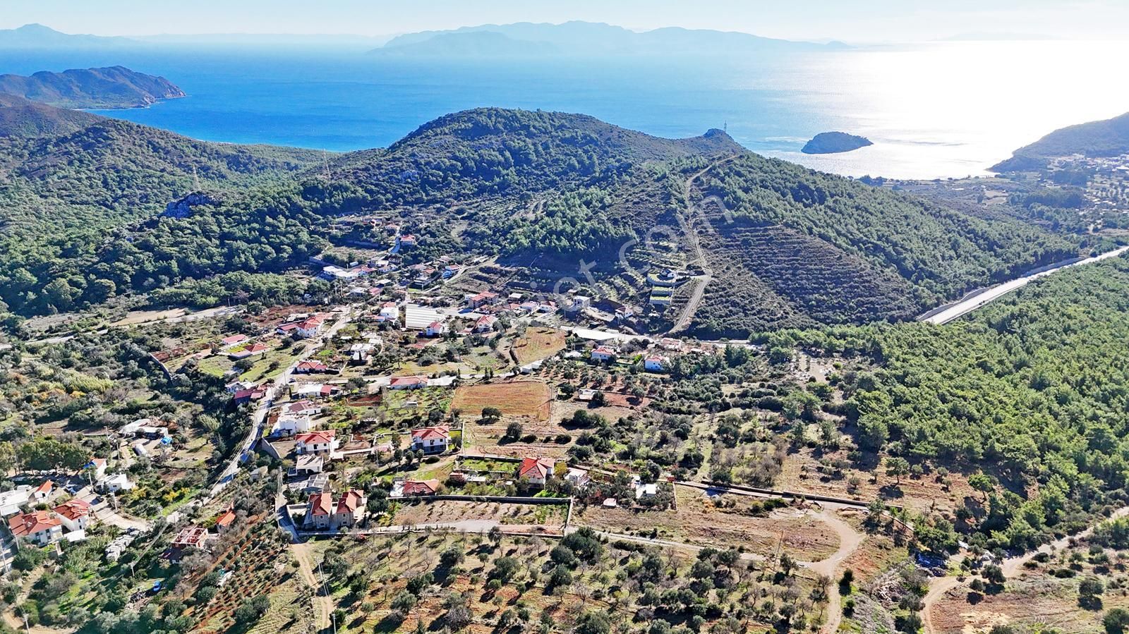 Datçanın Emecik Köyünde İmar Sınırında Satılık Tarla - Görsel 27