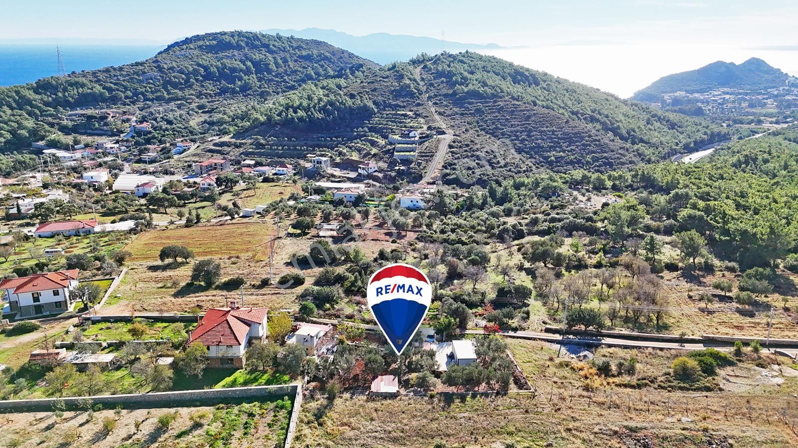 Datçanın Emecik Köyünde İmar Sınırında Satılık Tarla - Görsel 25