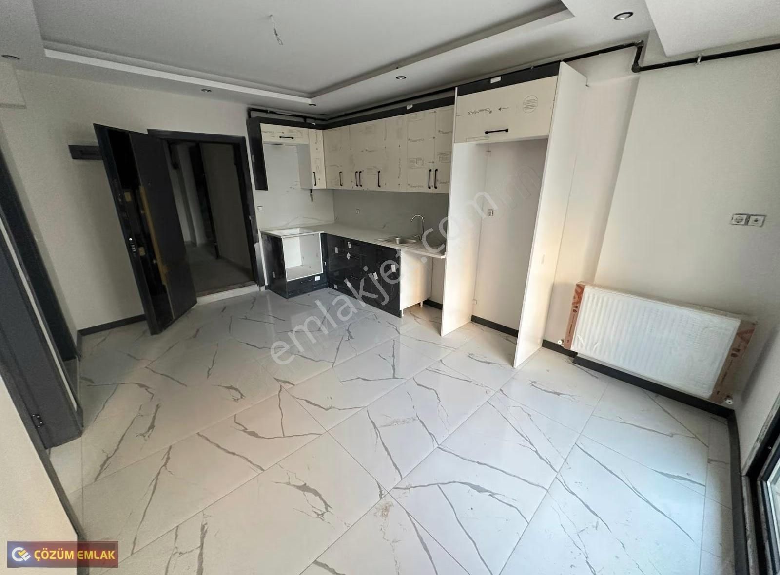 Çözüm Emlak'tan Sıfır 1+1 Ara Kat Yeraltı Kapalı Otoparklı Daire - Görsel 4