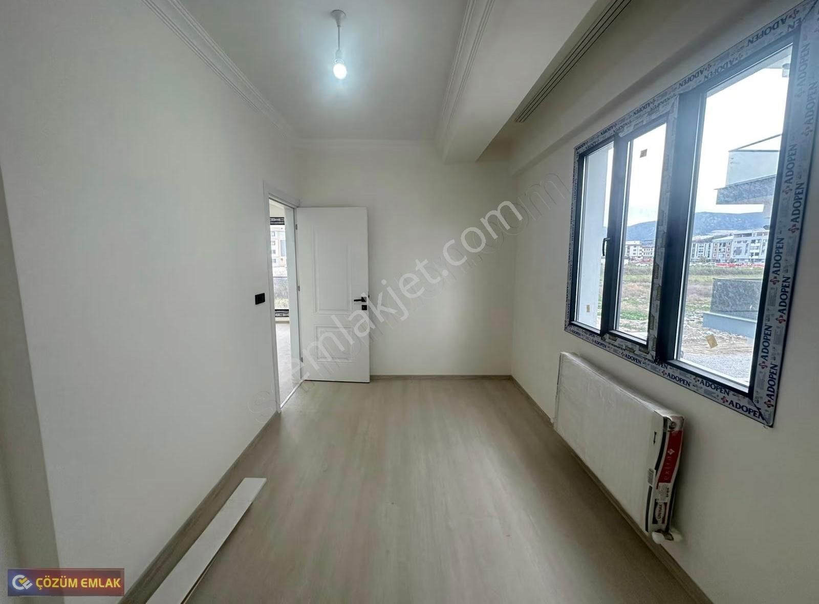 Çözüm Emlak'tan Sıfır Site İçerisinde 1+1 Ara Kat Ön Cephe Daire - Görsel 4