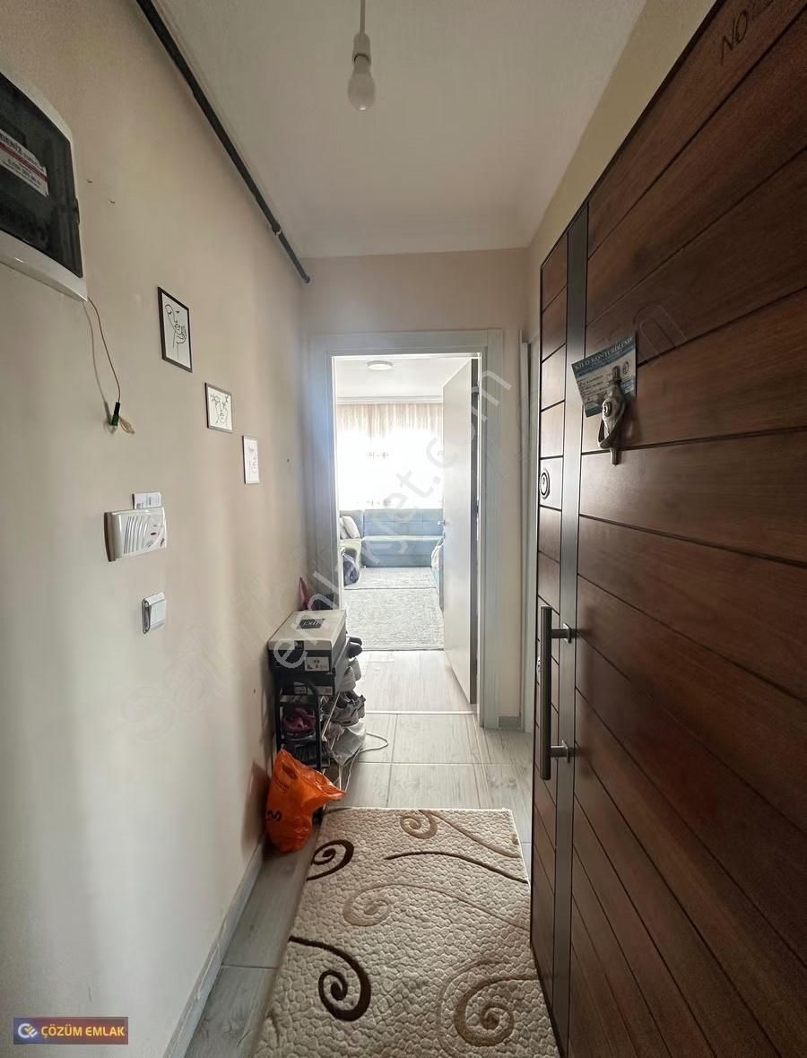 Çözüm Emlak'tan Krediye Uygun Balkonlu Koridorlu 1+1 Daire - Görsel 4