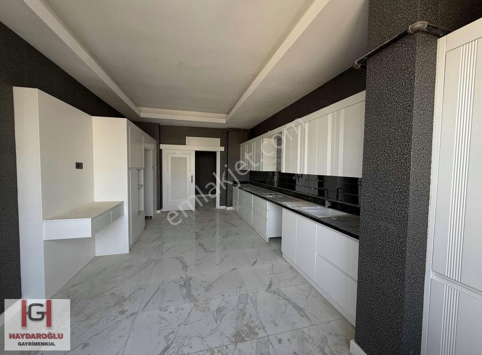 İbrahimli 2'de Ultra Geniş Fırsat Fiyatlı 4+1 Satılık Daire