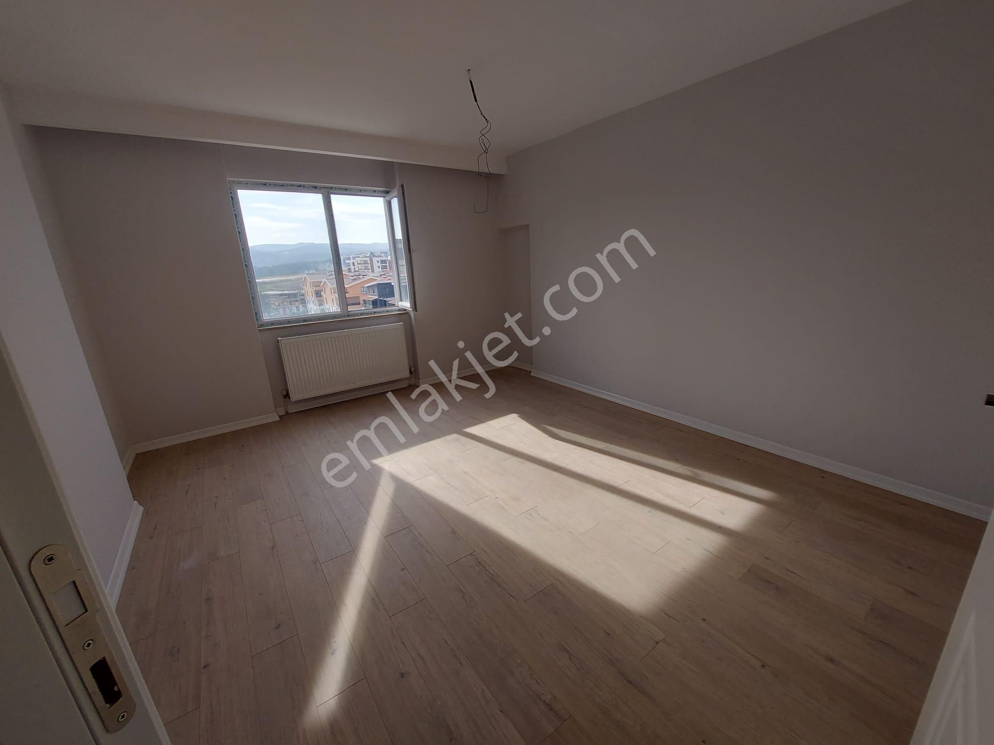 ​kayapa Çamlıkta Hiç Oturulmamış Sıfır 4+1 Dubleks Fırsat Daire 70m² Teraslı - Görsel 12