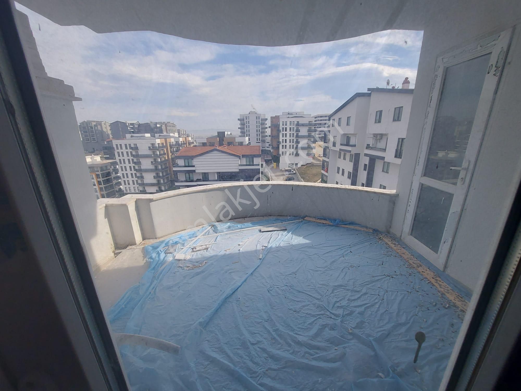 ​kayapa Çamlıkta Hiç Oturulmamış Sıfır 4+1 Dubleks Fırsat Daire 70m² Teraslı - Görsel 16