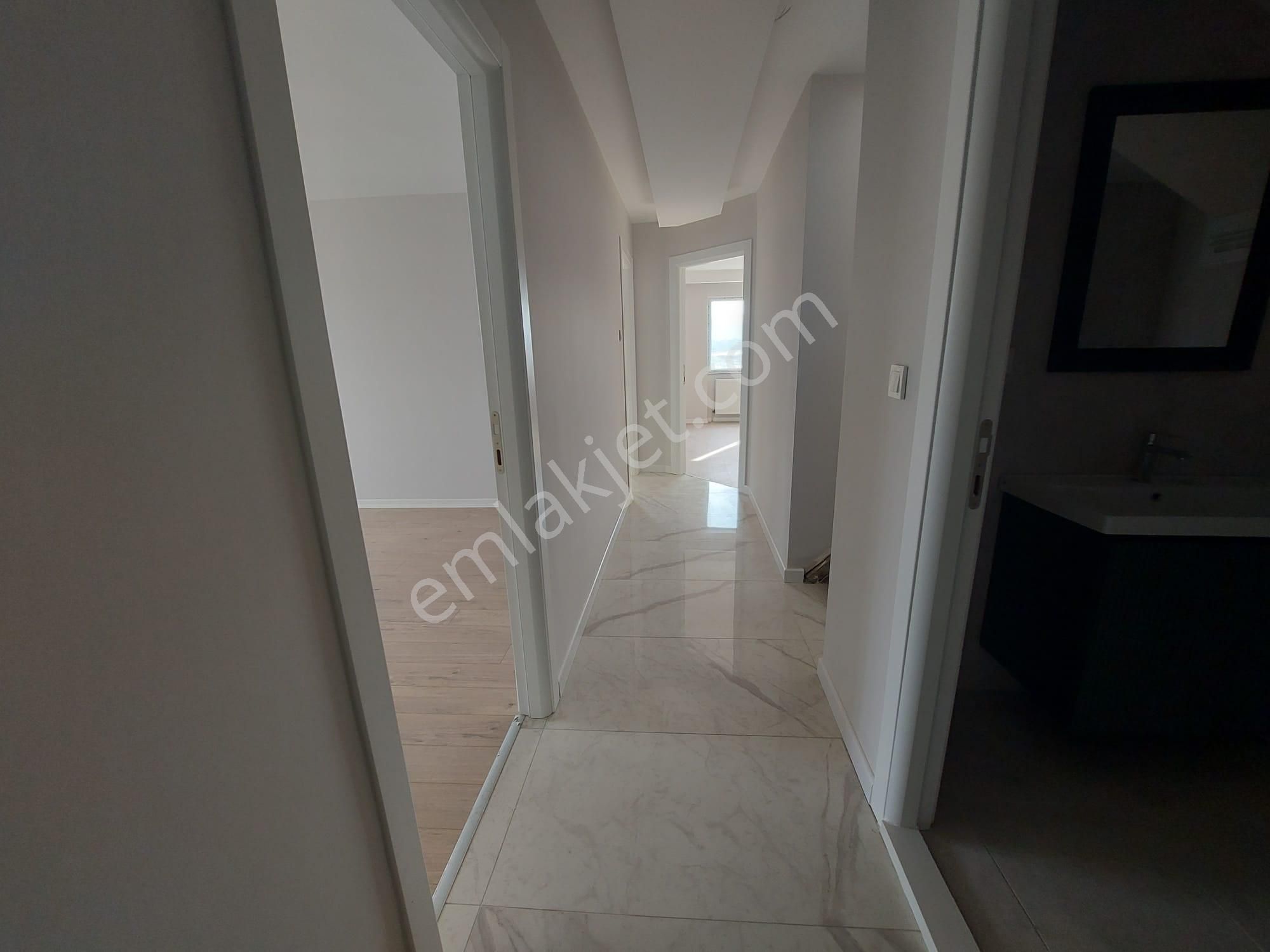 ​kayapa Çamlıkta Hiç Oturulmamış Sıfır 4+1 Dubleks Fırsat Daire 70m² Teraslı - Görsel 6