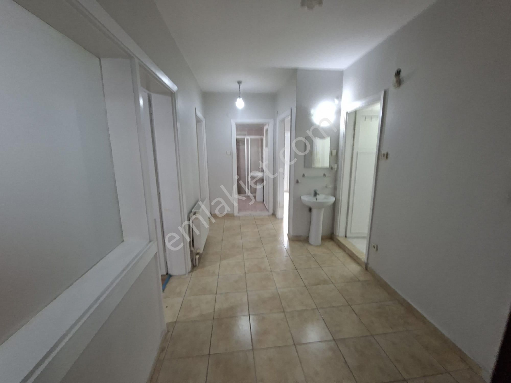 Ggüneş'ten Şirinyer İzban 7dk 2+1 100m Ayrı Mutfak Balkon Bahçe O.park - Görsel 3