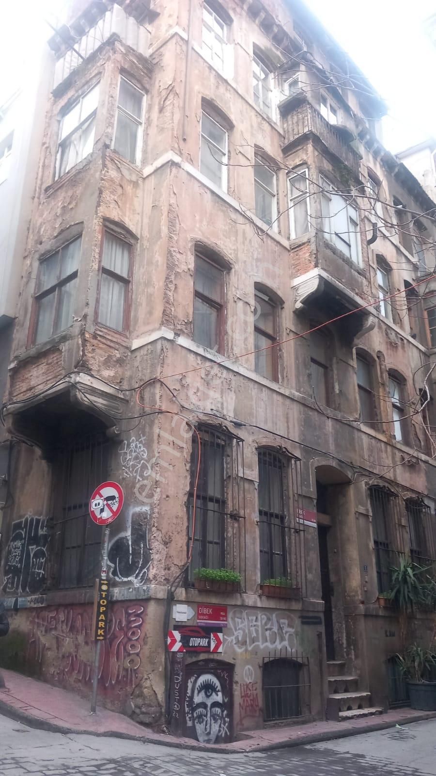 Galata Kulesi Yakını Mustakil Tarihi Bina - Görsel 2