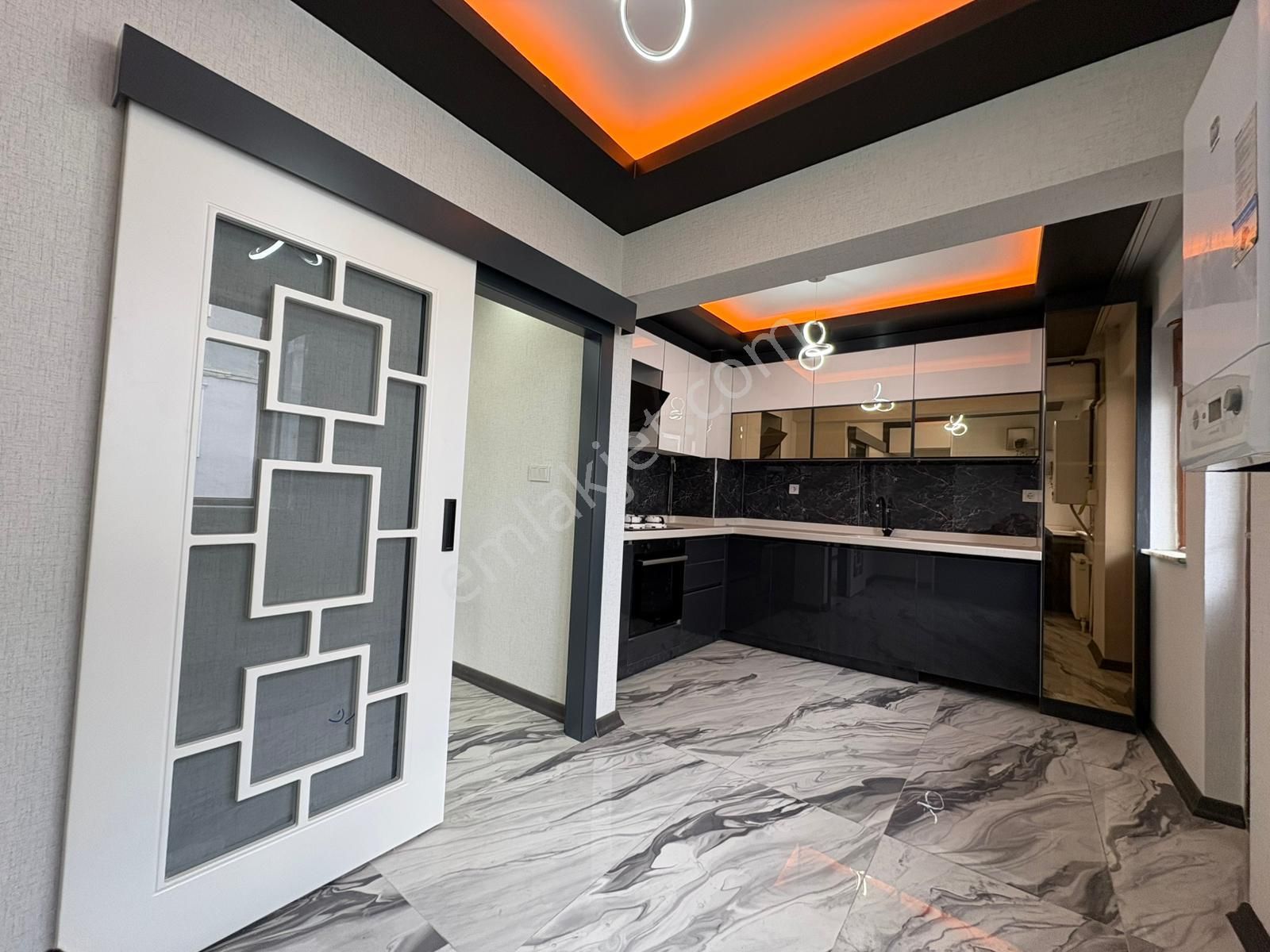 Akşemsettin Mah'de 4+1 Teraslı Full+full Yapılı Daire