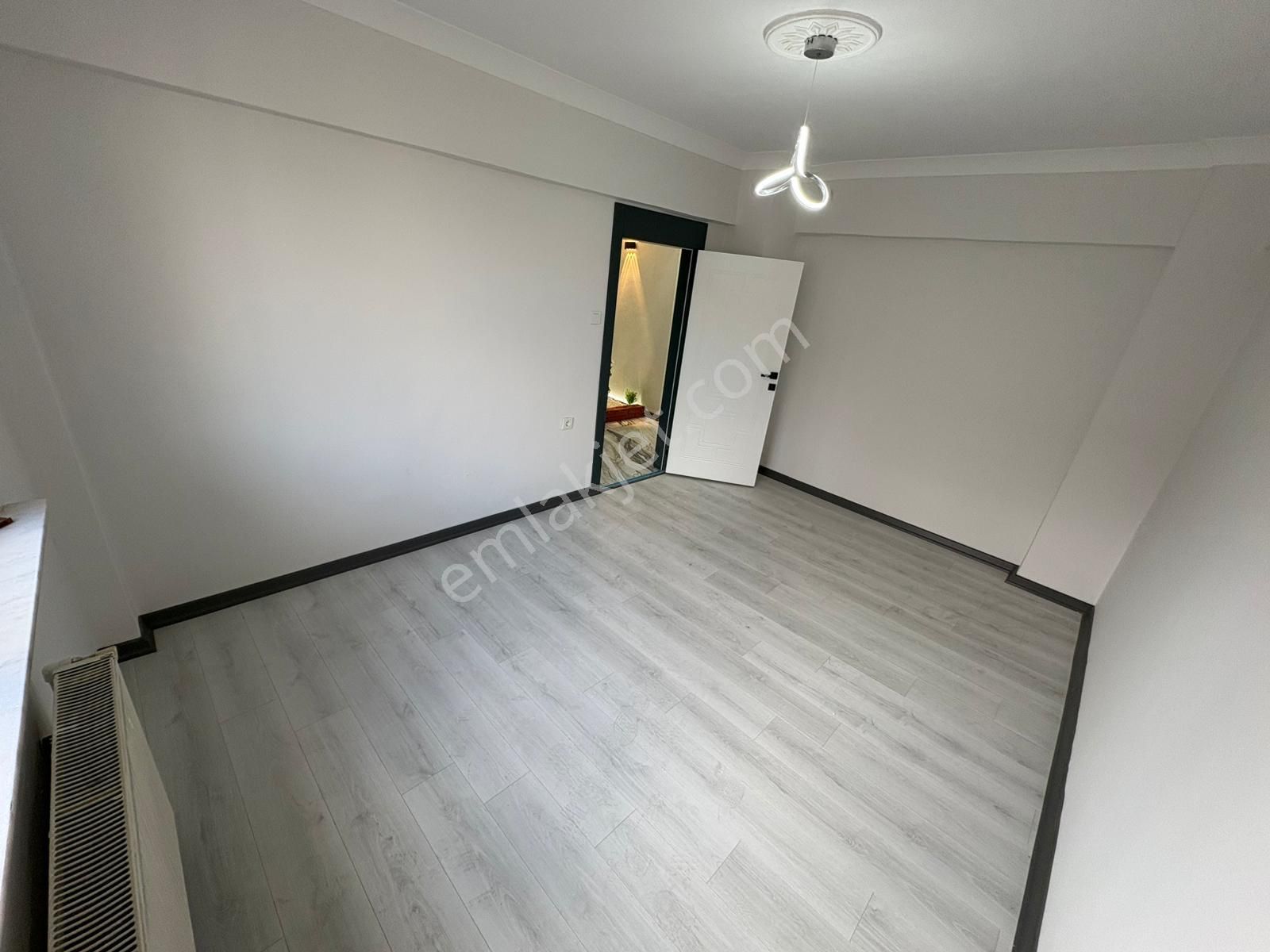Akşemsettin Mah'de 4+1 Teraslı Full+full Yapılı Daire - Görsel 16