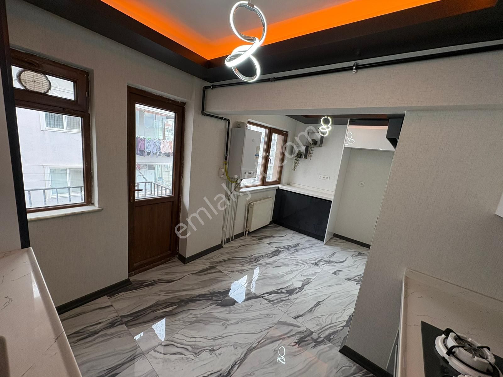 Akşemsettin Mah'de 4+1 Teraslı Full+full Yapılı Daire - Görsel 4