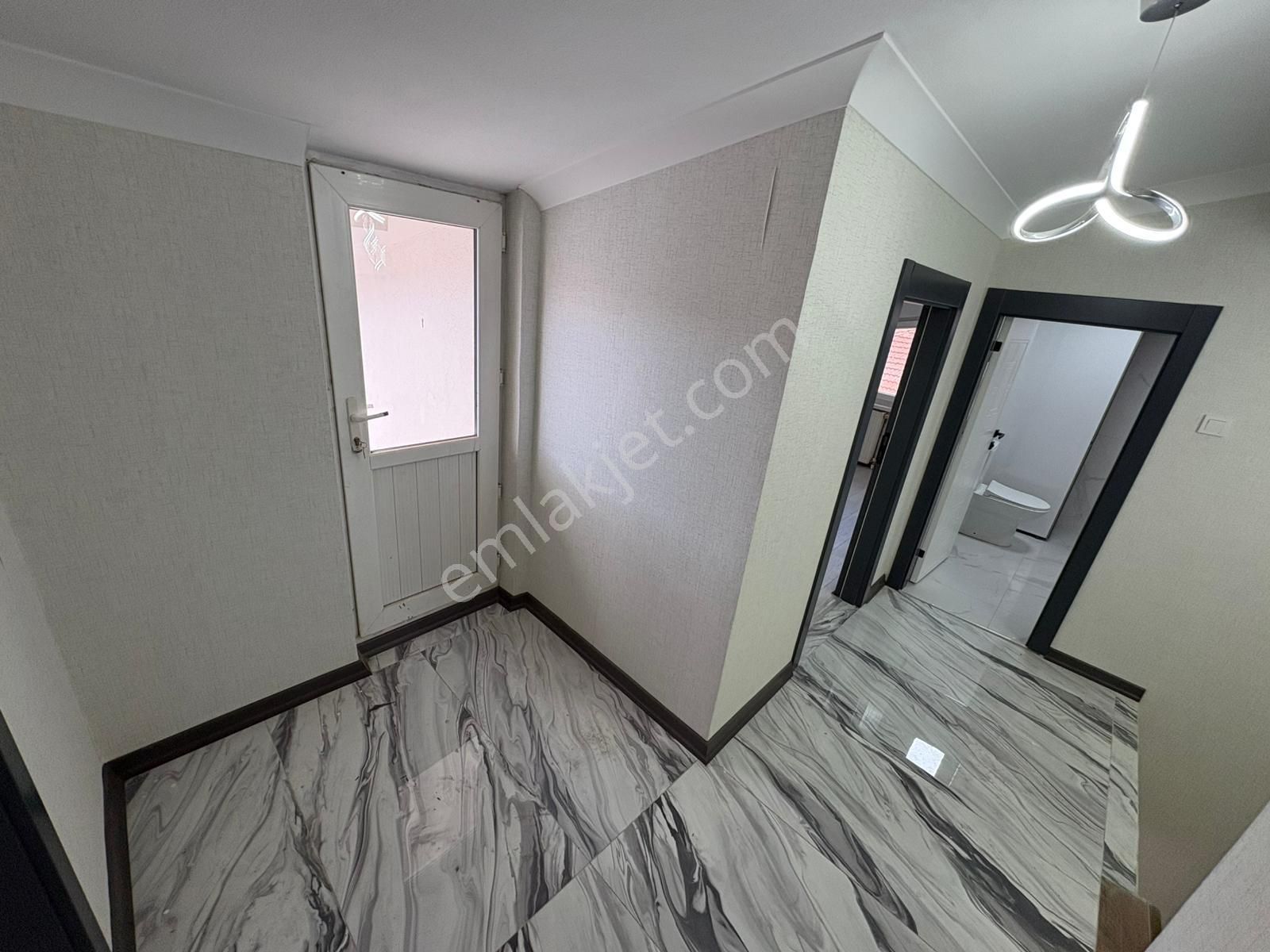 Akşemsettin Mah'de 4+1 Teraslı Full+full Yapılı Daire - Görsel 24