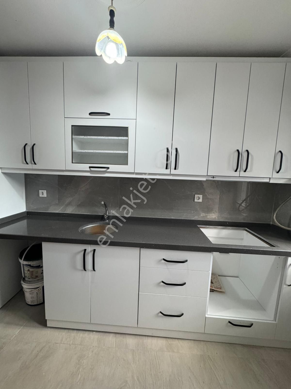 Bandırma Mavi Emlaktan Sunullah Mahallesinde 2+1 Kiralık Daire - Görsel 2