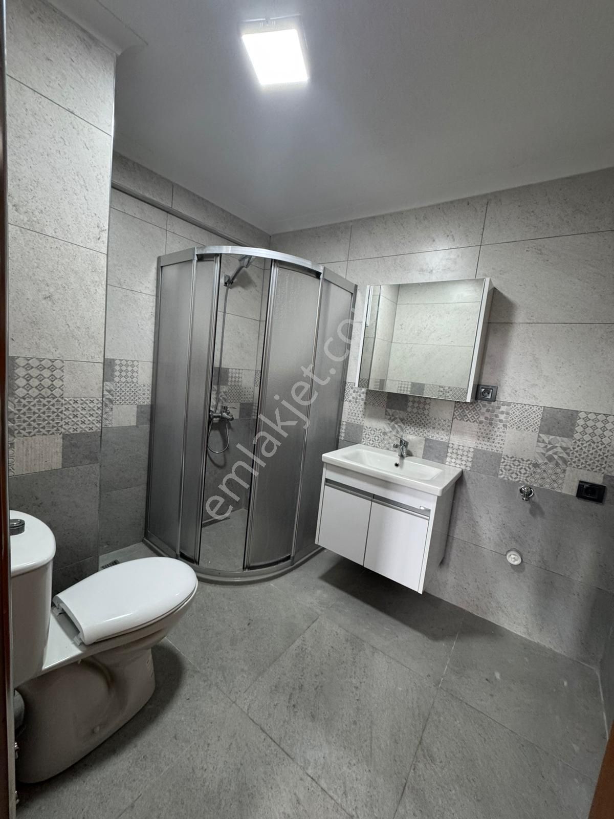 Bandırma Mavi Emlaktan Sunullah Mahallesinde 2+1 Kiralık Daire - Görsel 22