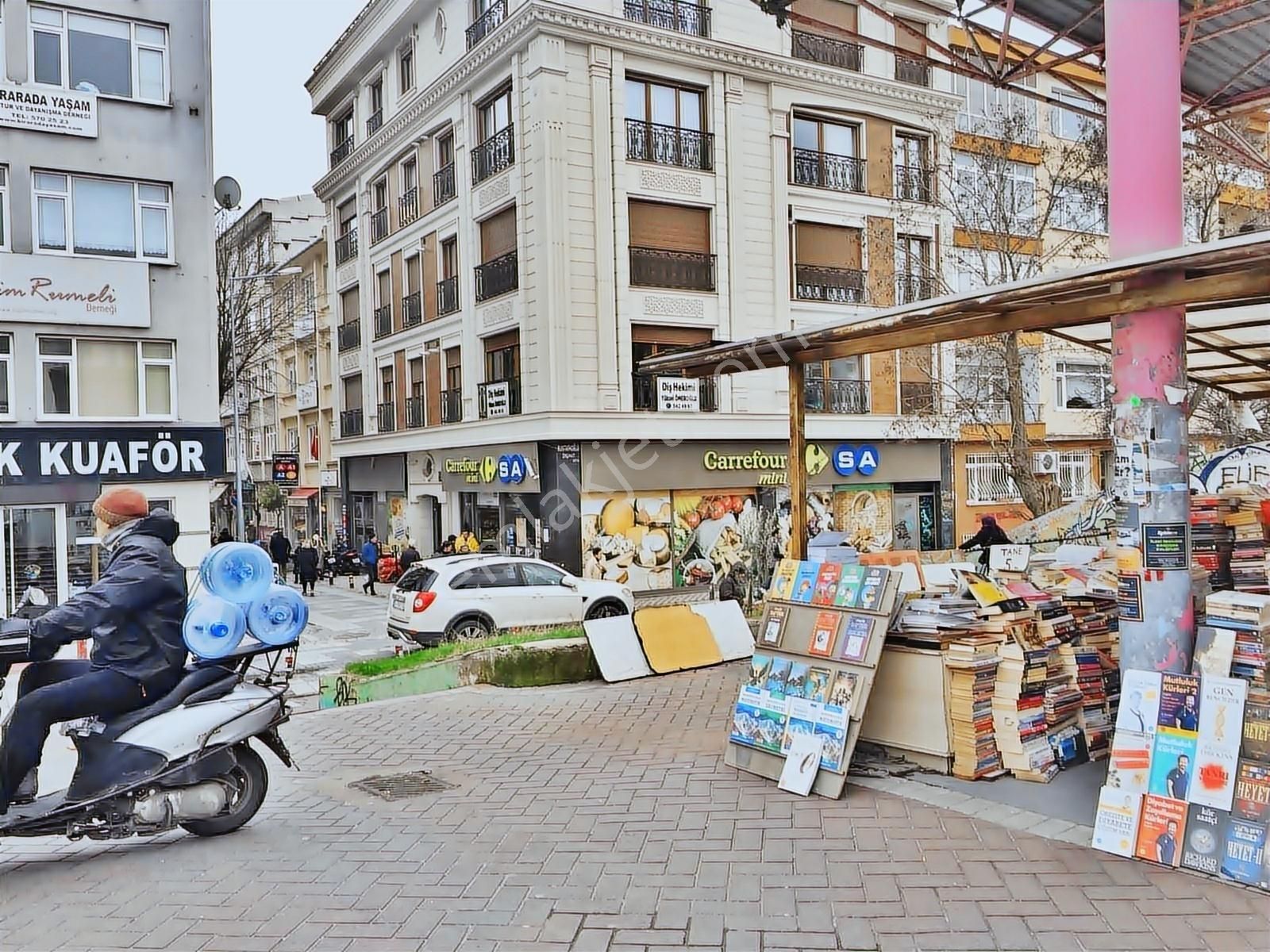 Bakırköy De Cam Giydirme Cepheli 2+1 3.kat Asansörlü Kombili - Görsel 11