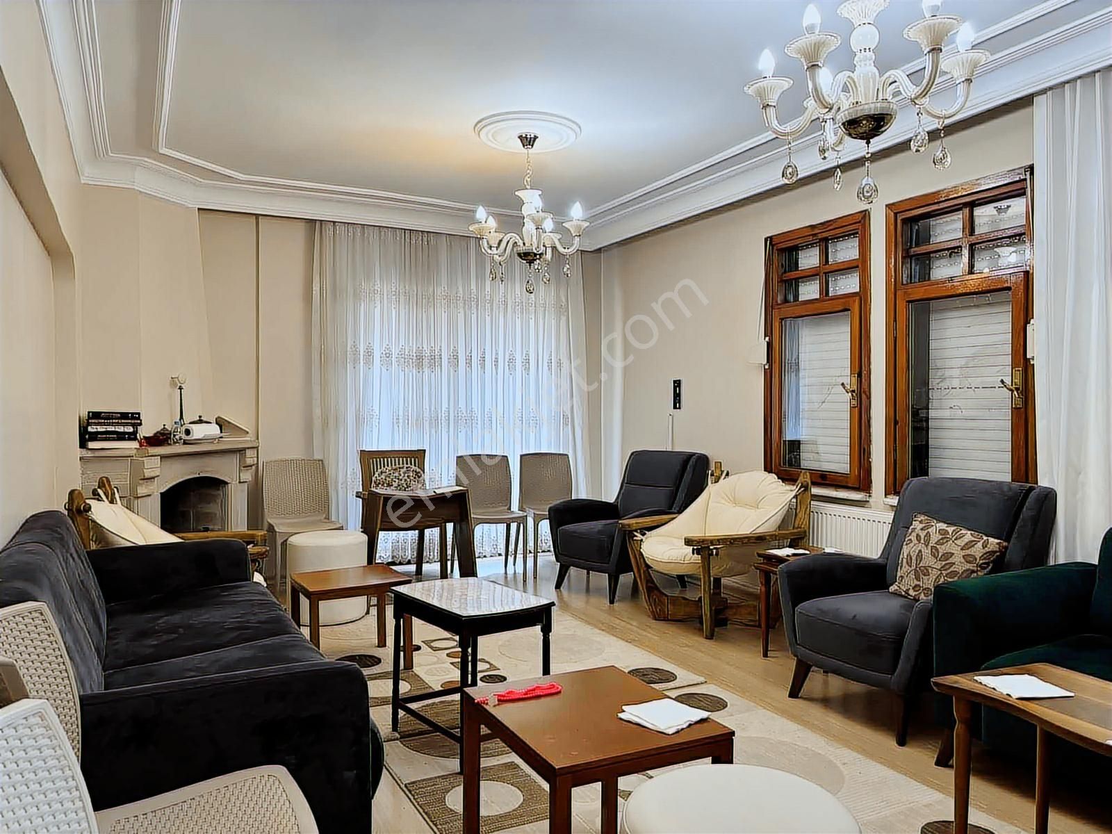 Florya Şenlikköyde Geniş Bahçeli 120m2 3+1 Balkonlu Beyaz Eşyalı - Görsel 28