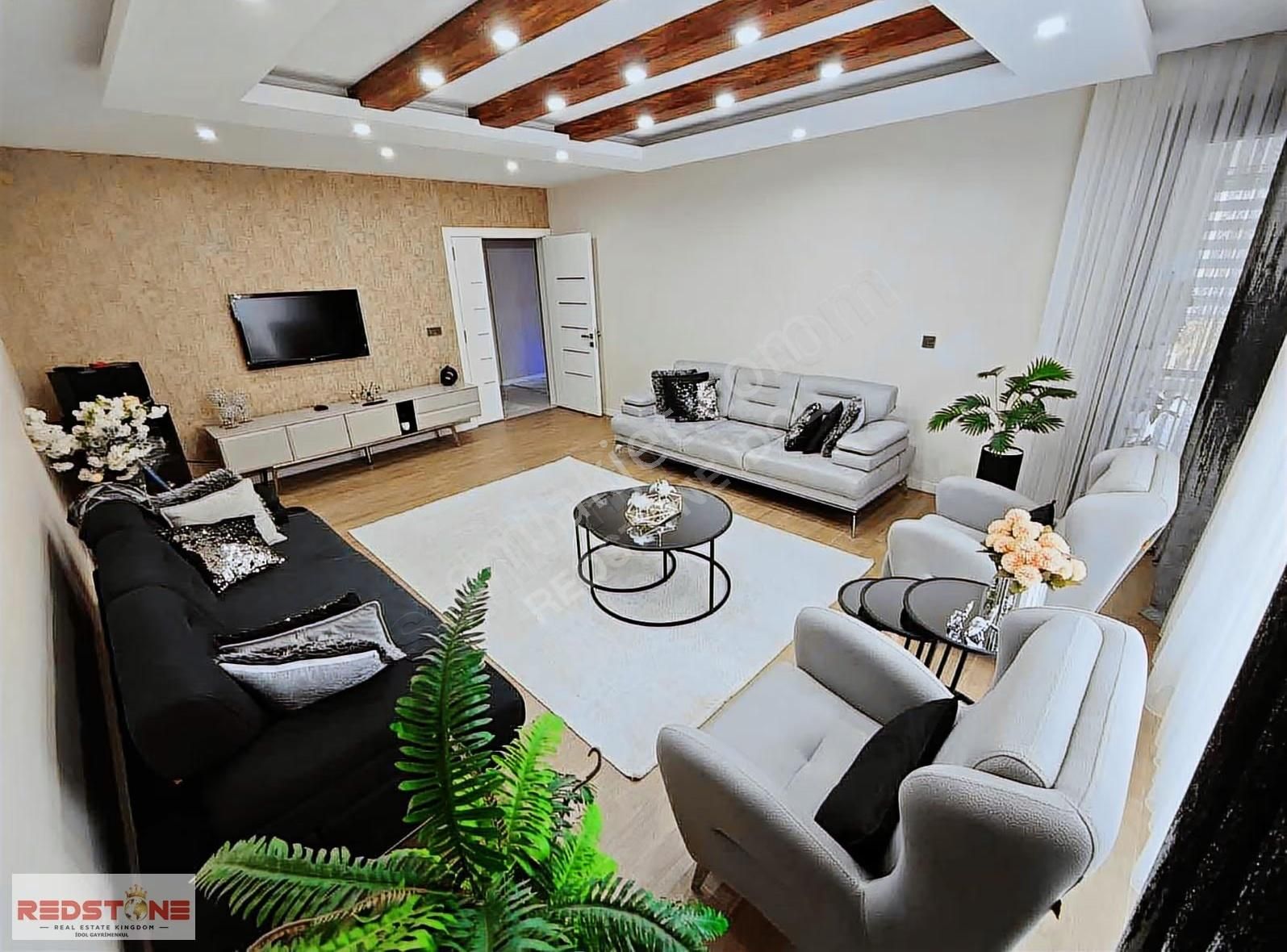 Redstone İdol'den Şemiklerde Site İçerisinde Kiralık 3+1