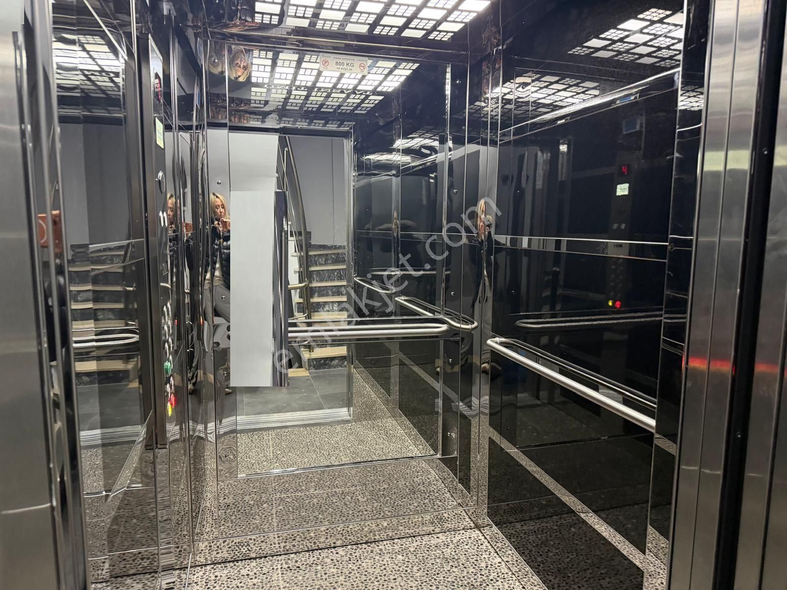 B.evler Siyavuşpaşa Caddesinde 2 Yıllık Binada 3+1 Ara Kat Daire - Görsel 20