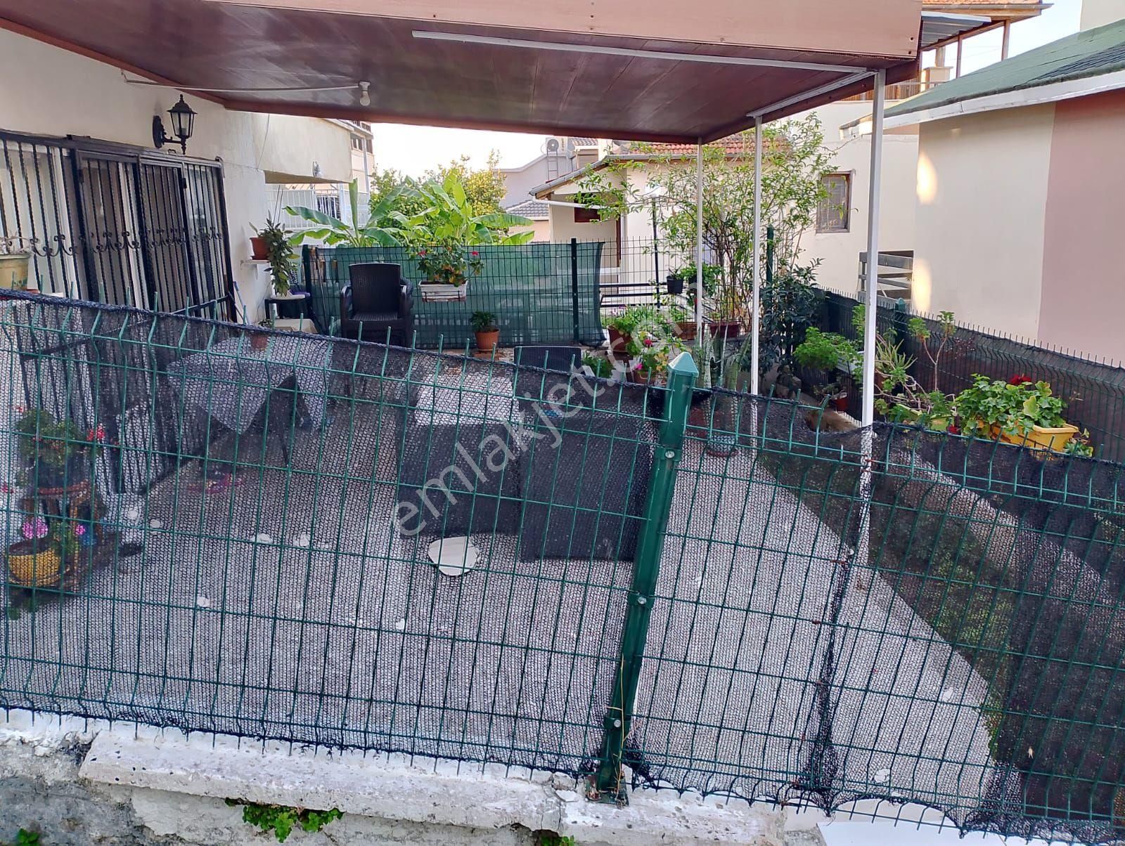 Kuşadası Değirmendere Mahallesinde Havuzlu Sitede Deniz Manzaralı Satılık 3+2 Triplex Villa - Görsel 14