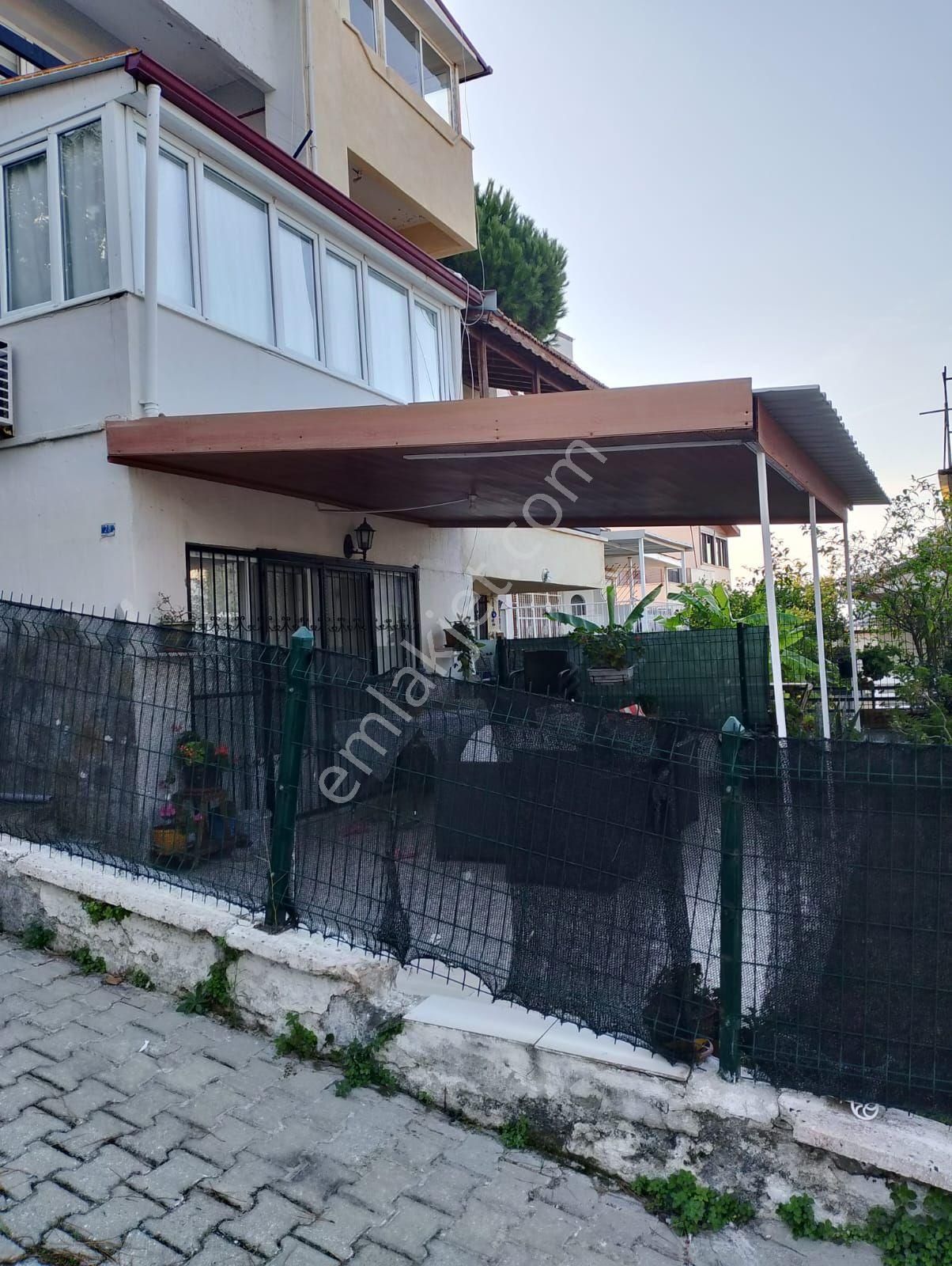 Kuşadası Değirmendere Mahallesinde Havuzlu Sitede Deniz Manzaralı Satılık 3+2 Triplex Villa - Görsel 11