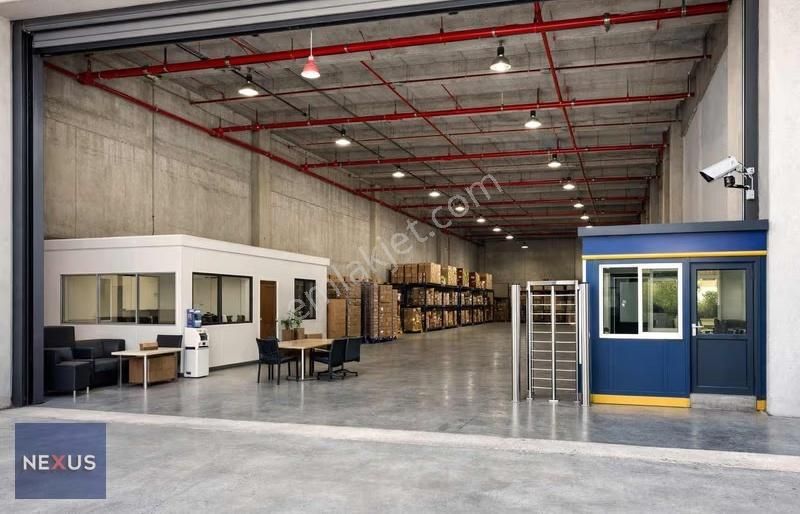 Sultanbeyli'de Ulaşım Arterlerine Yakın Kiralık Depo